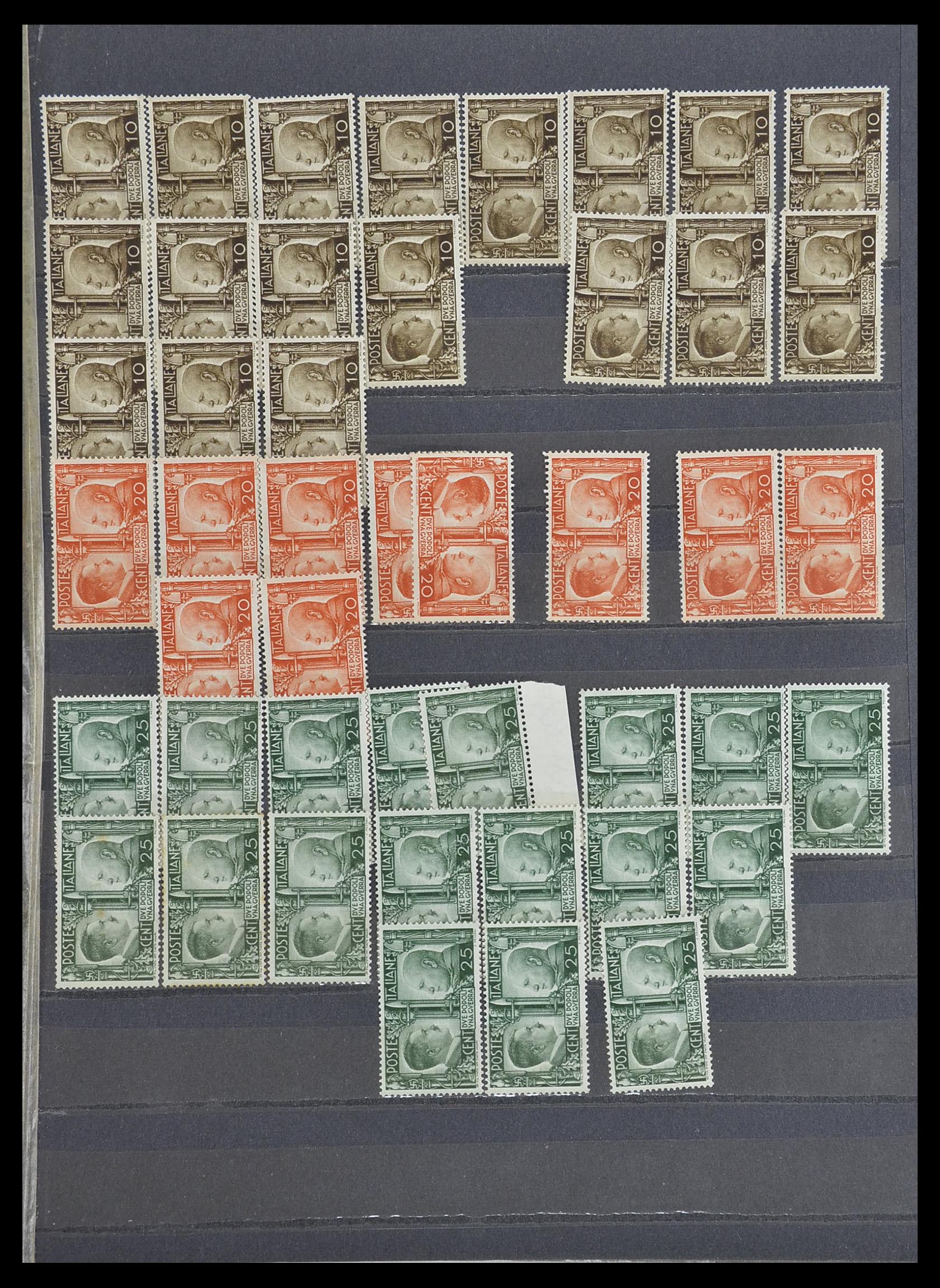 33390 038 - Postzegelverzameling 33390 Italië 1900-1950.