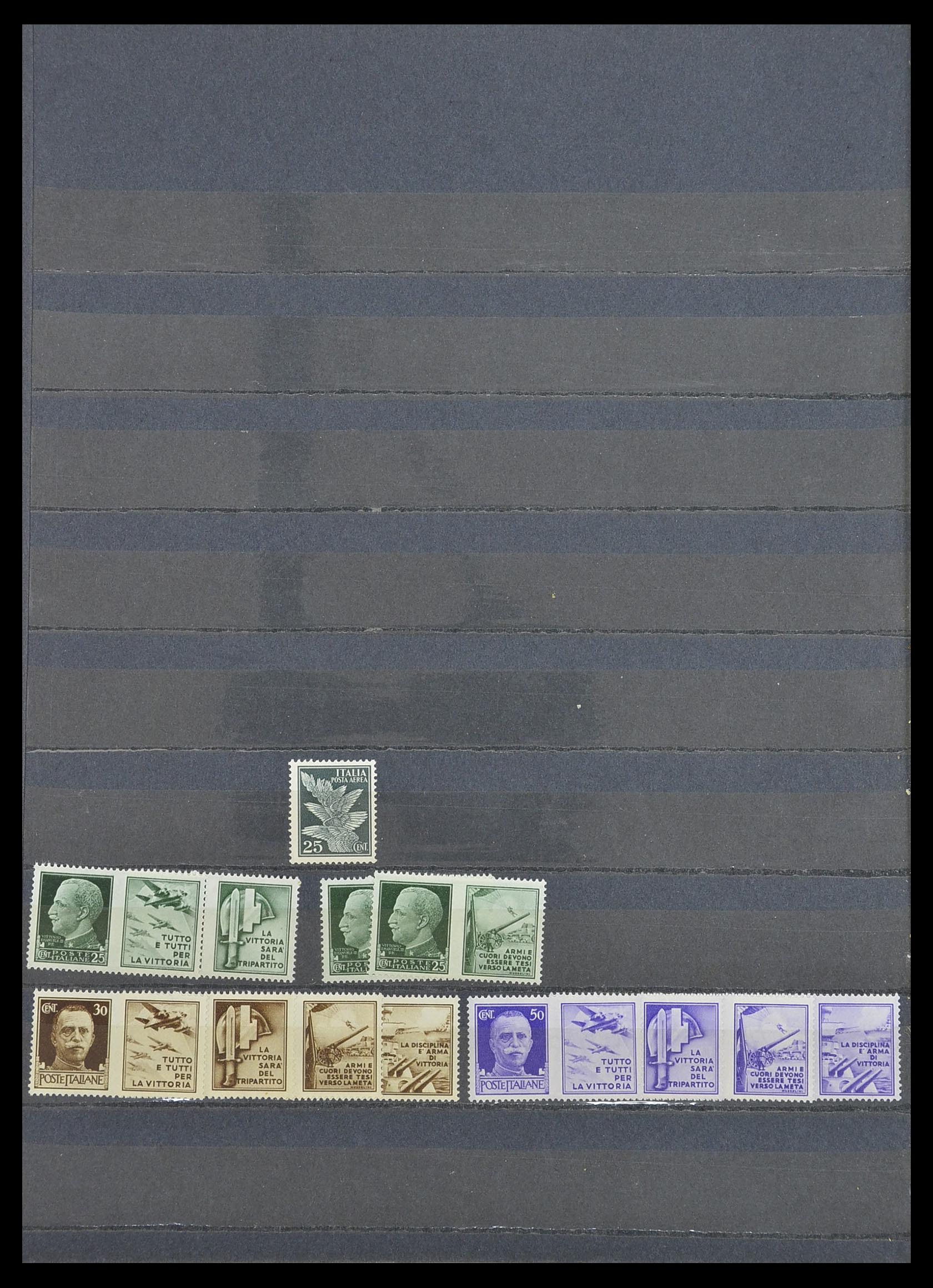 33390 050 - Postzegelverzameling 33390 Italië 1900-1950.