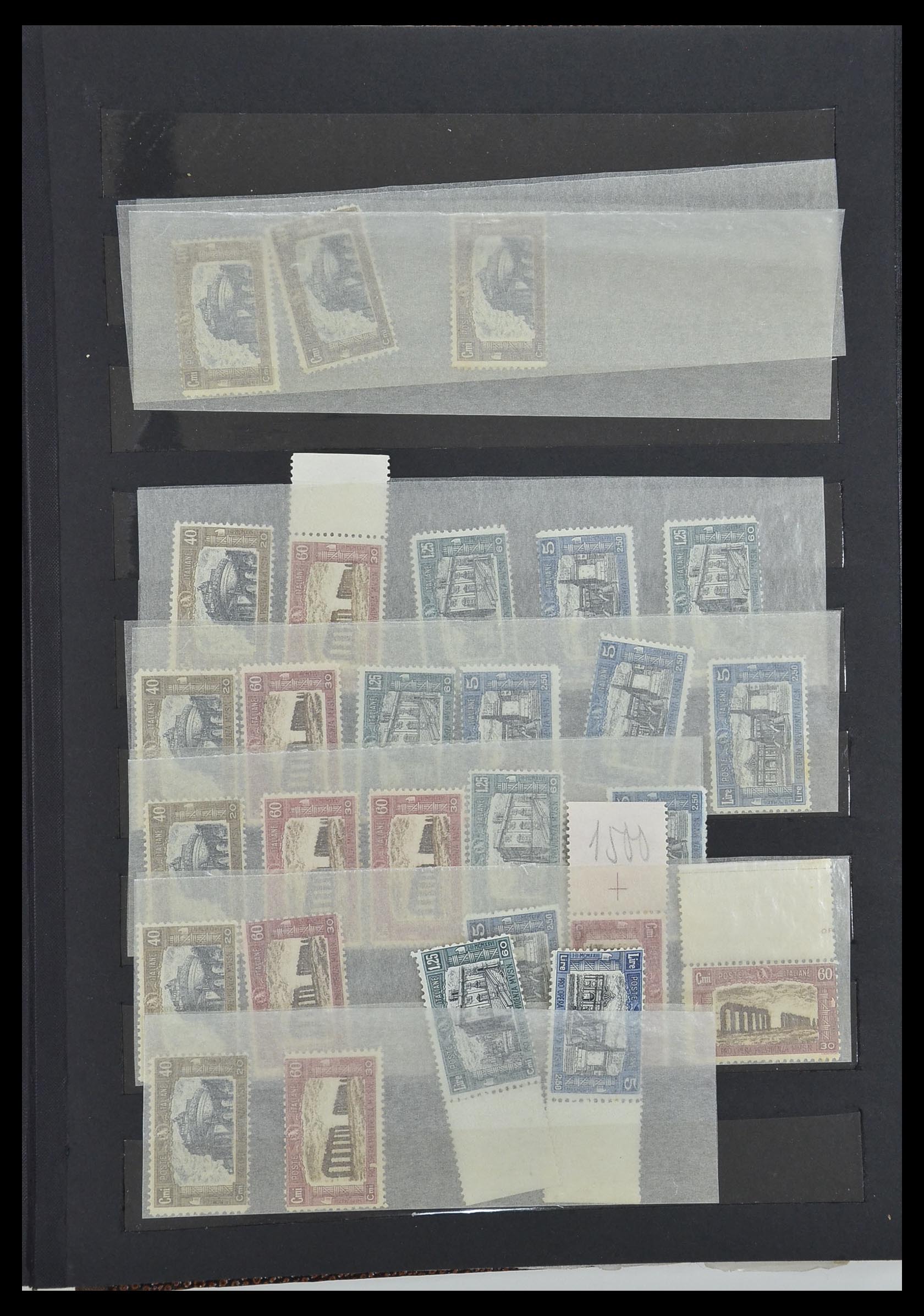 33390 072 - Postzegelverzameling 33390 Italië 1900-1950.