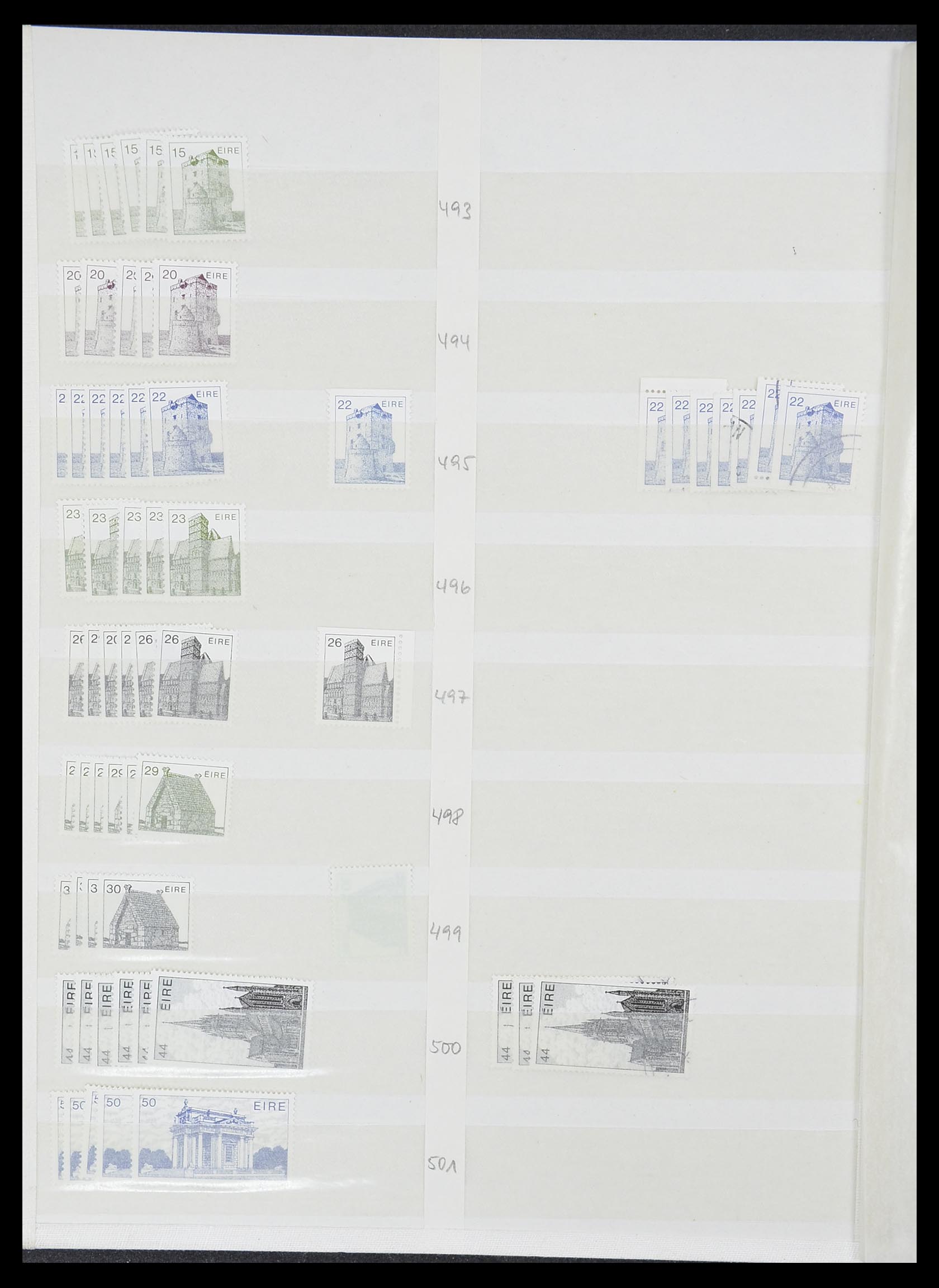 33396 045 - Stamp collection 33396 Ireland 1922-2004.