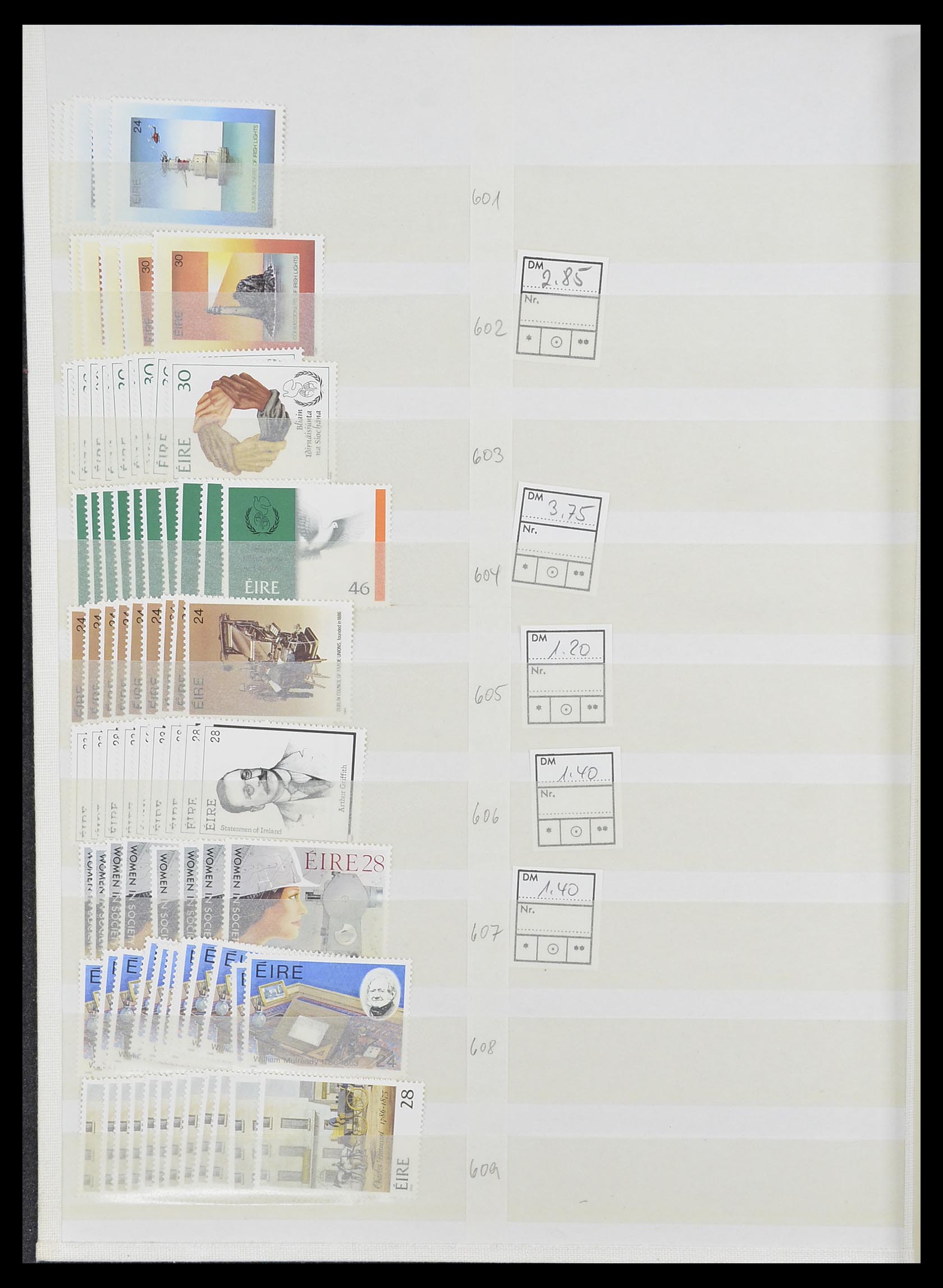 33396 057 - Postzegelverzameling 33396 Ierland 1922-2004.