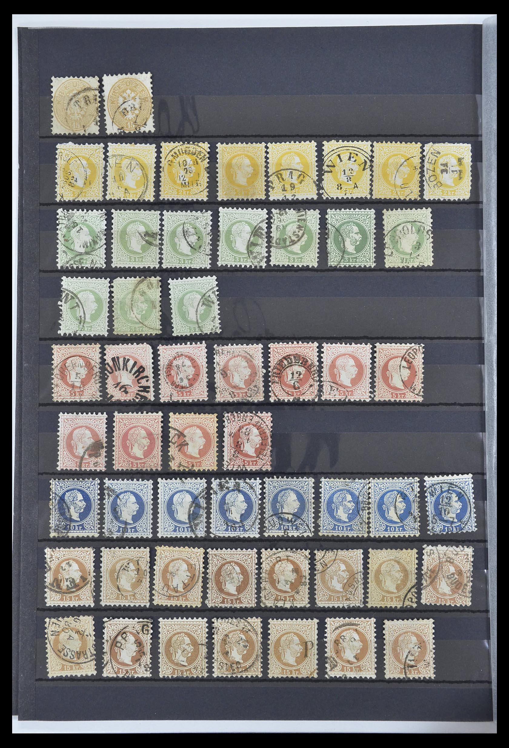 33430 004 - Stamp collection 33430 Austria 1850-1945.