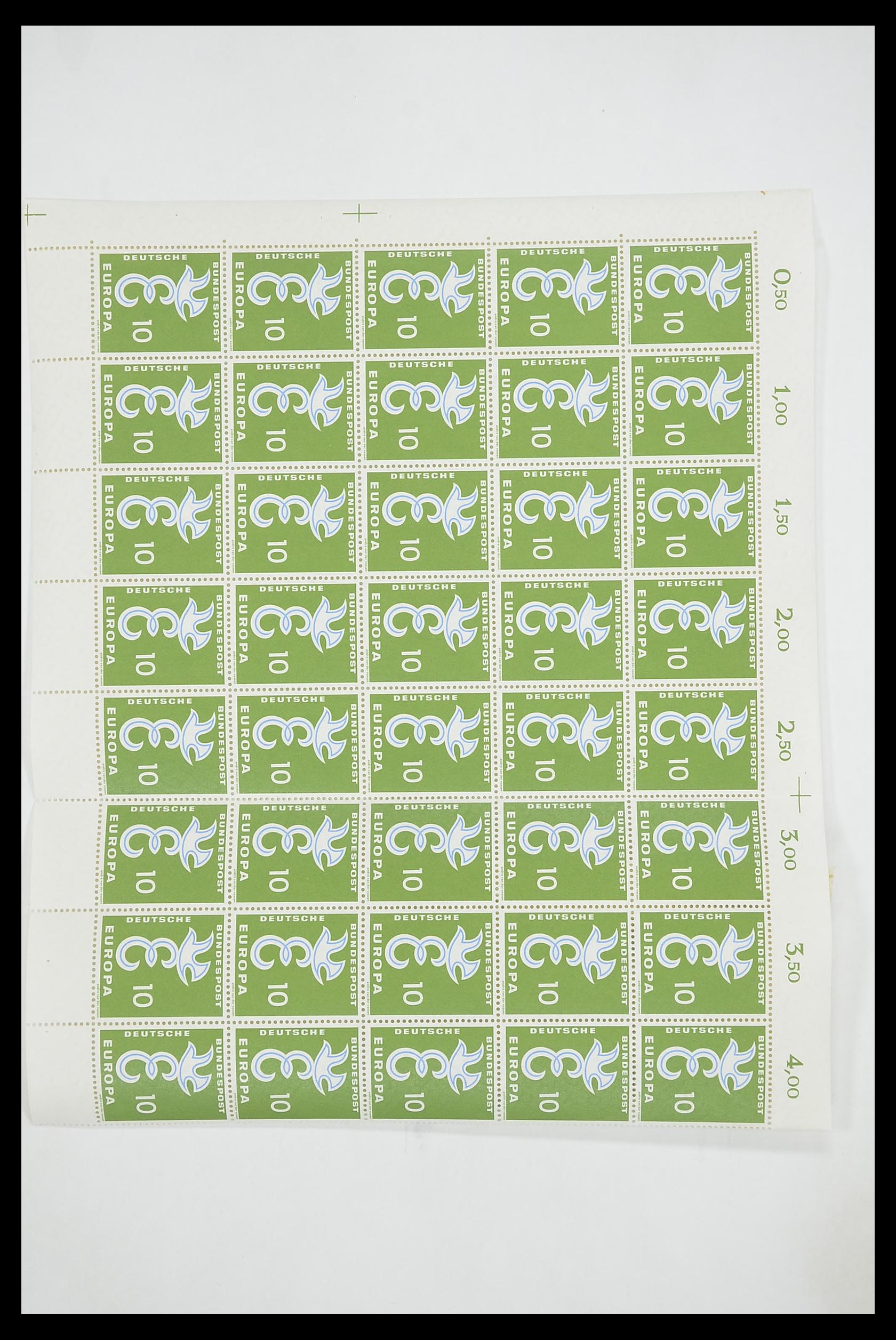 33446 034 - Postzegelverzameling 33446 Europa CEPT 1956-1961 engros.