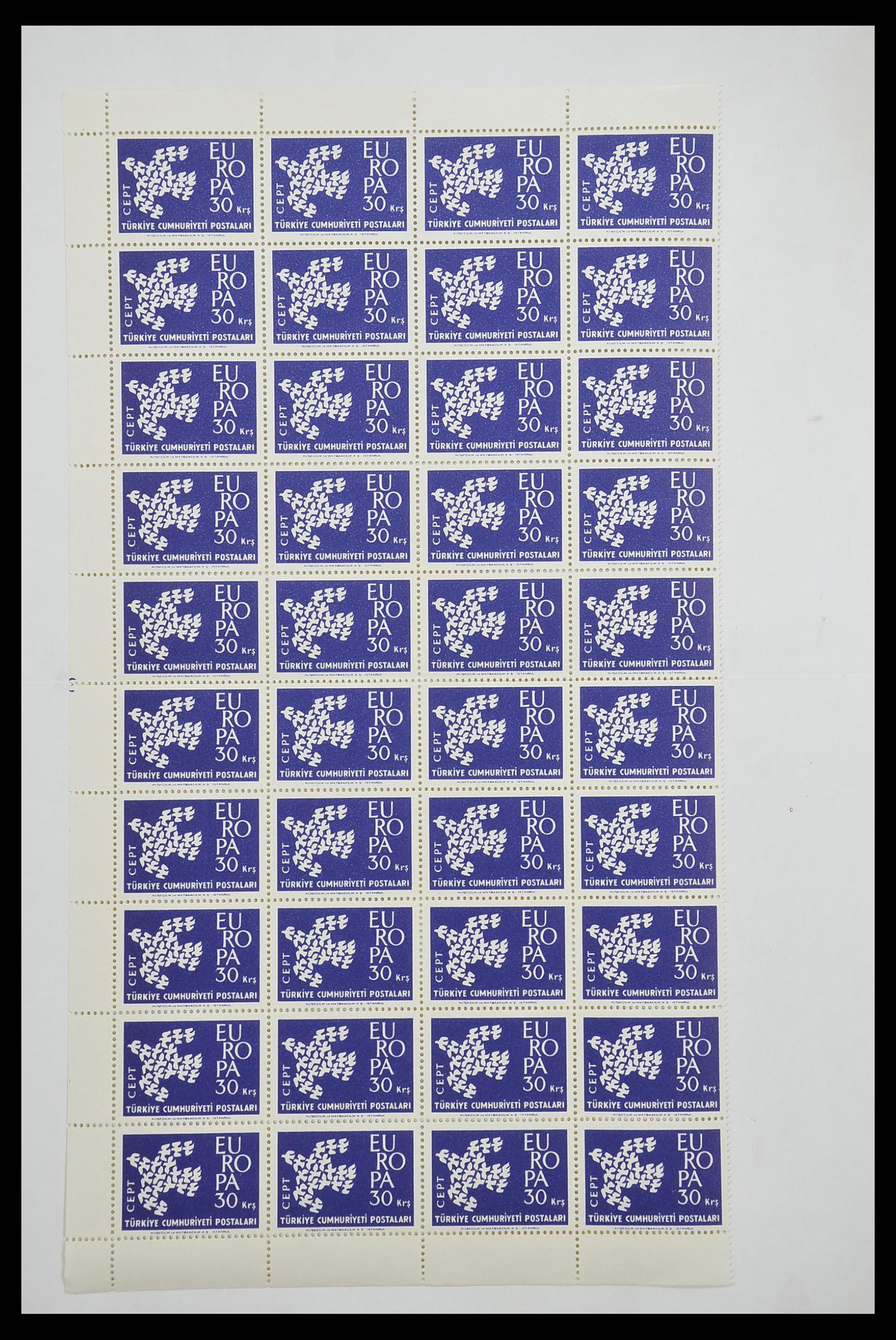 33446 243 - Postzegelverzameling 33446 Europa CEPT 1956-1961 engros.
