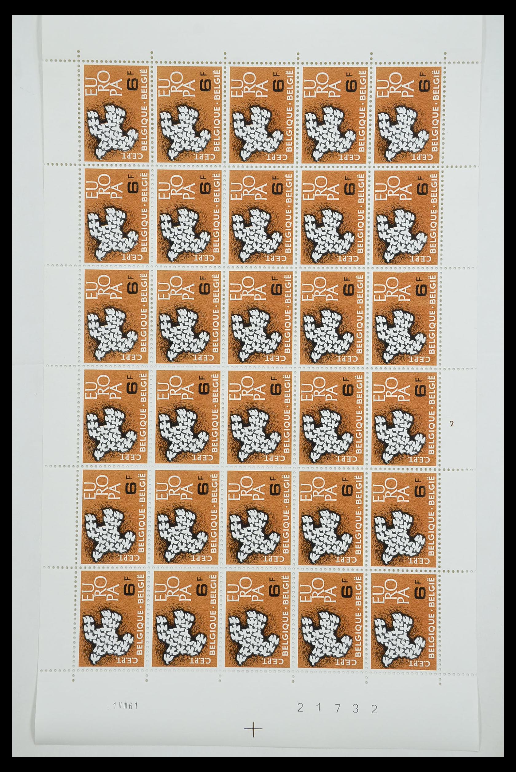 33446 275 - Postzegelverzameling 33446 Europa CEPT 1956-1961 engros.