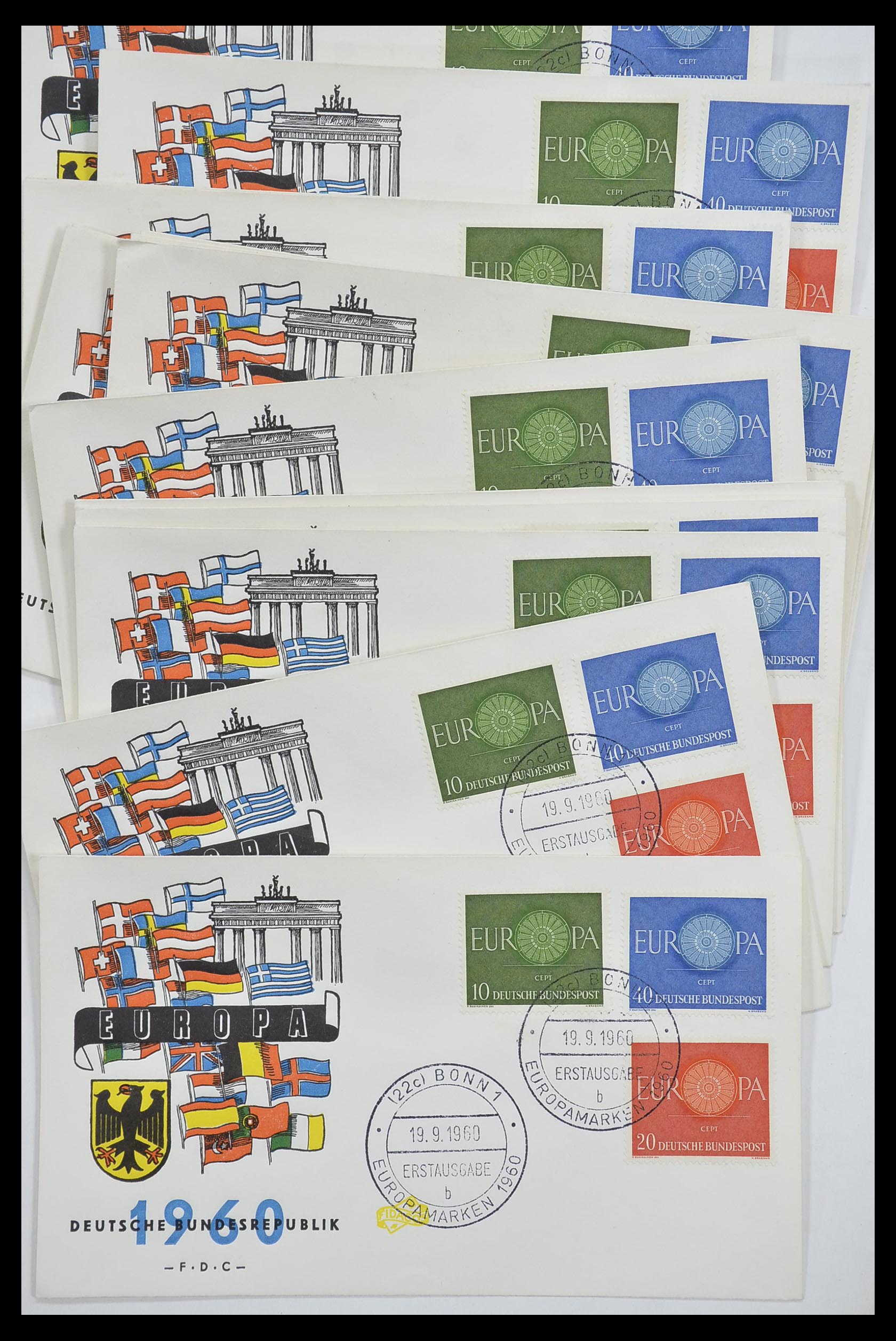 33446 295 - Postzegelverzameling 33446 Europa CEPT 1956-1961 engros.