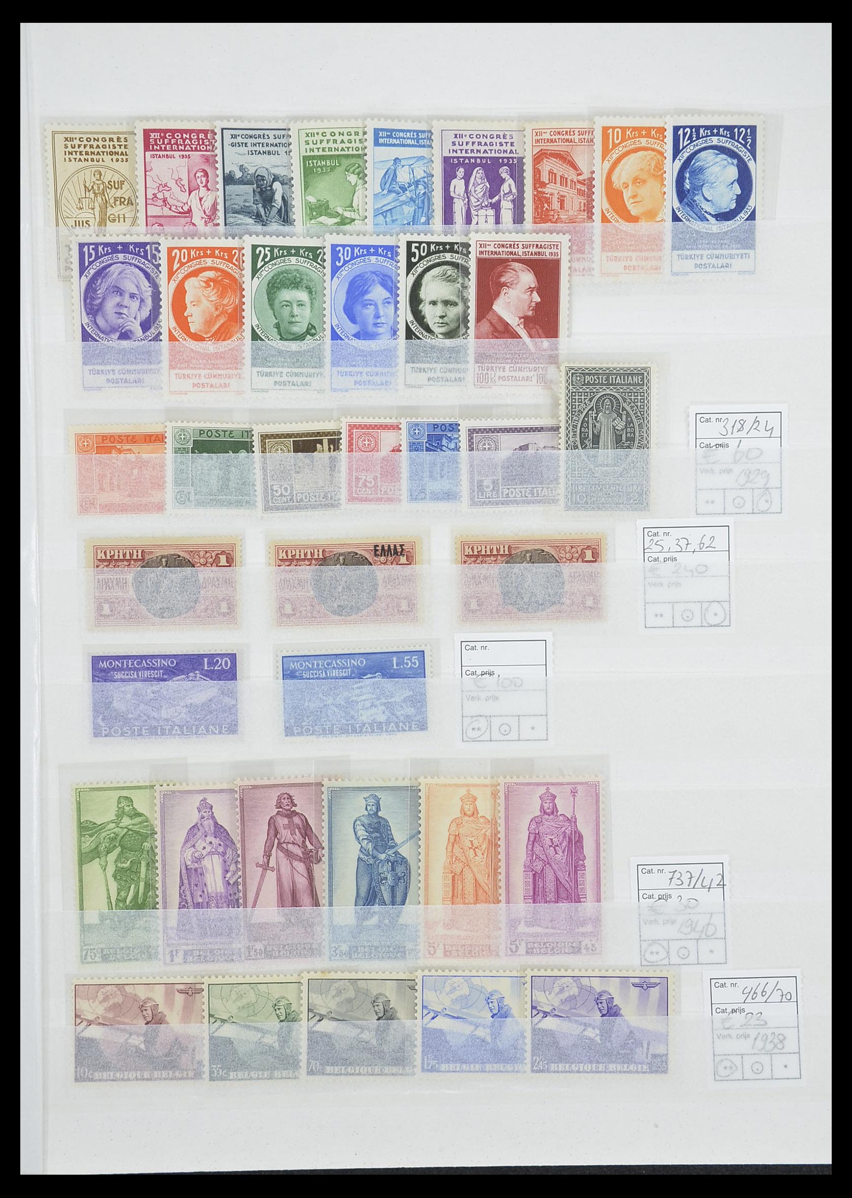 33447 005 - Stamp collection 33447 World key stamps 1900-1955.