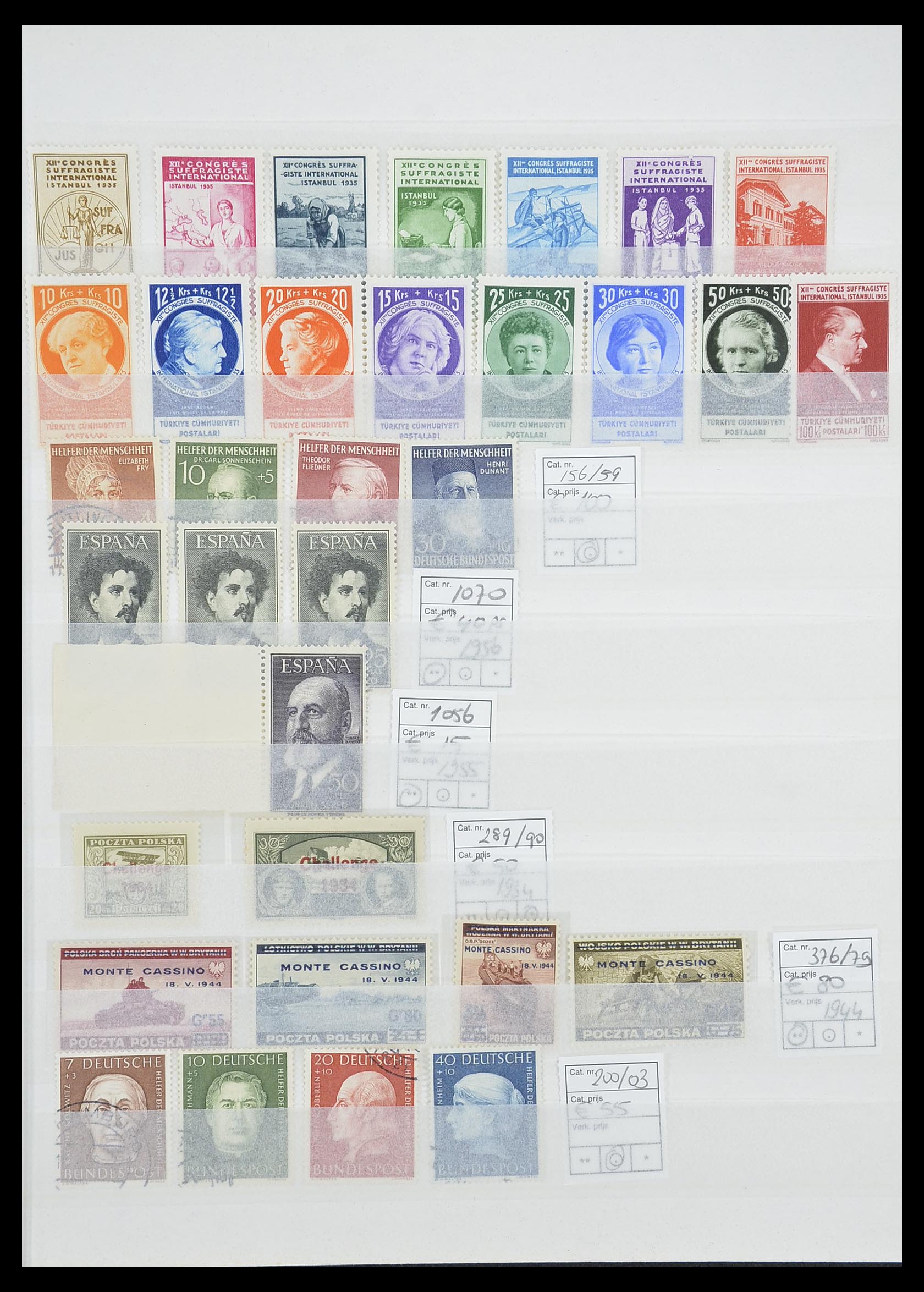 33447 007 - Stamp collection 33447 World key stamps 1900-1955.