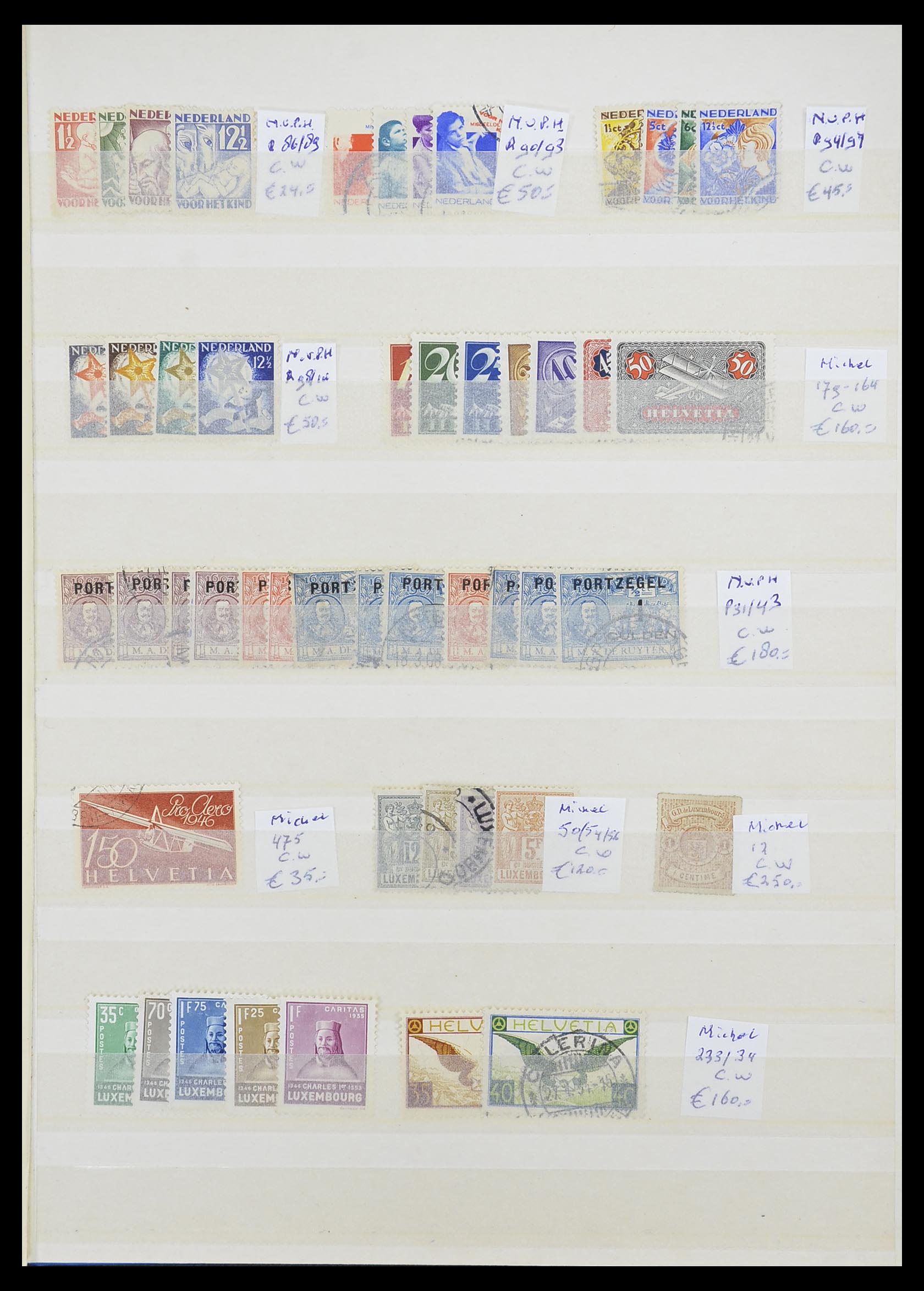 33447 018 - Stamp collection 33447 World key stamps 1900-1955.