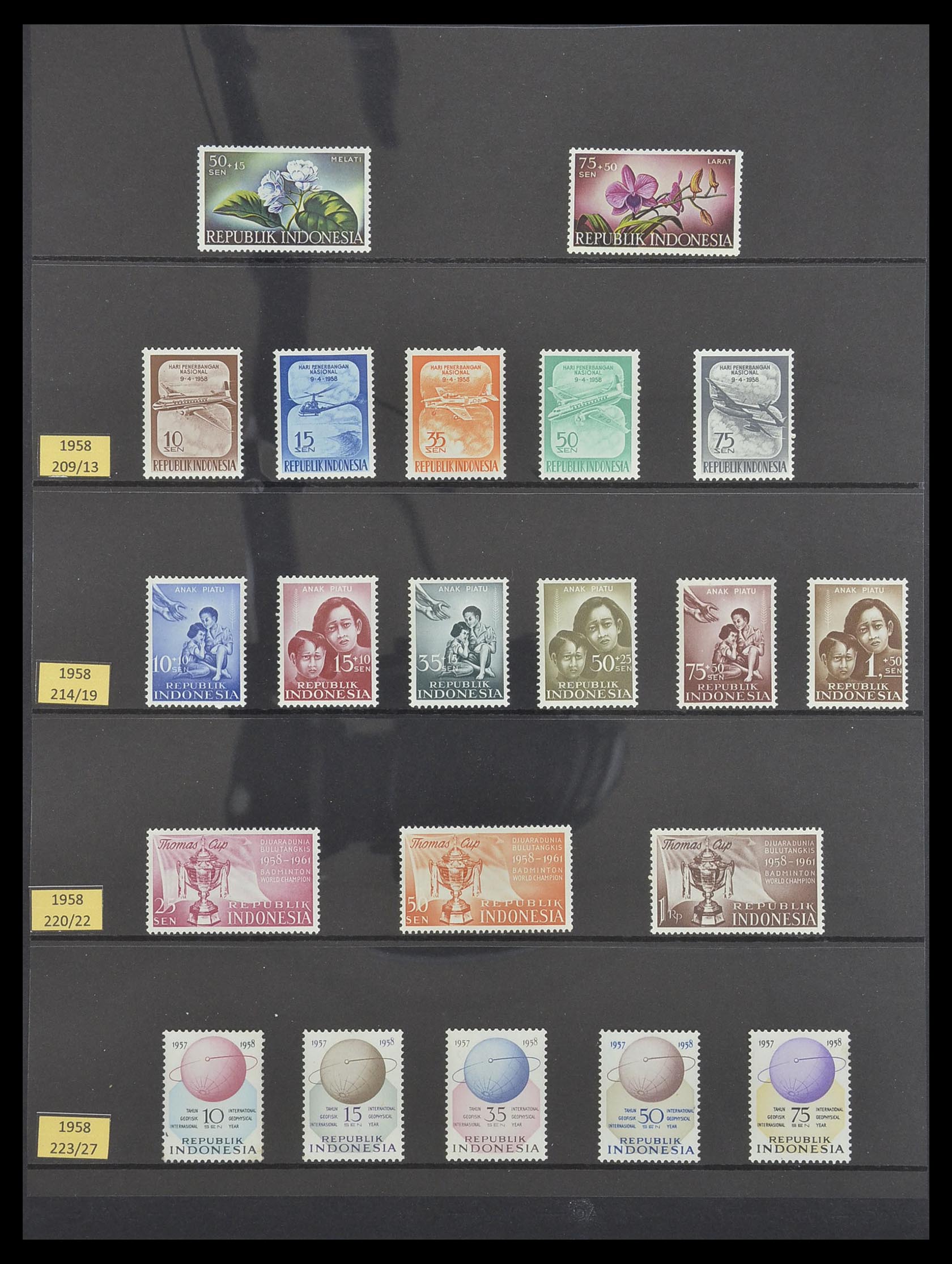 33483 017 - Postzegelverzameling 33483 Indonesië 1945-1999.