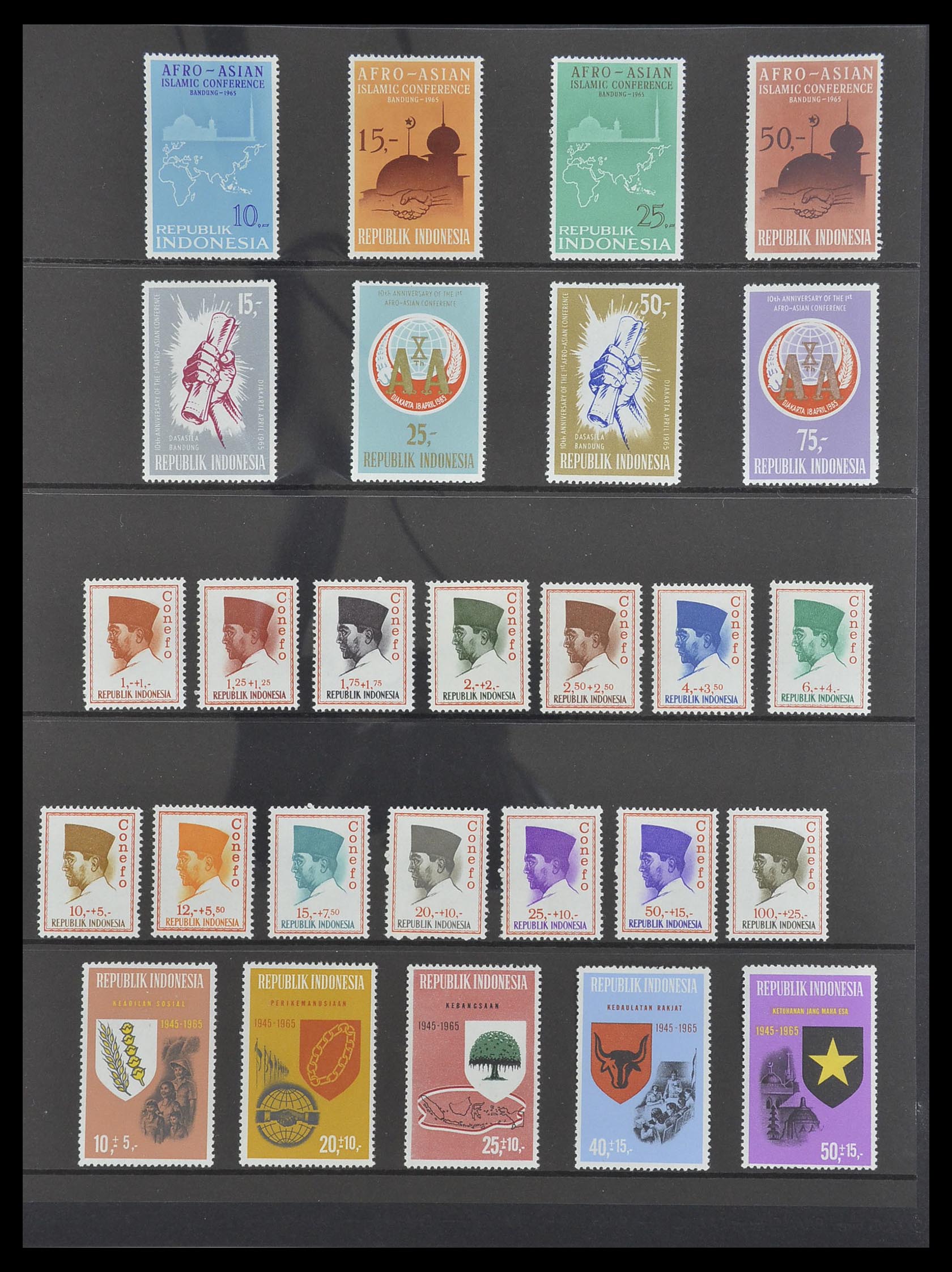 33483 032 - Postzegelverzameling 33483 Indonesië 1945-1999.