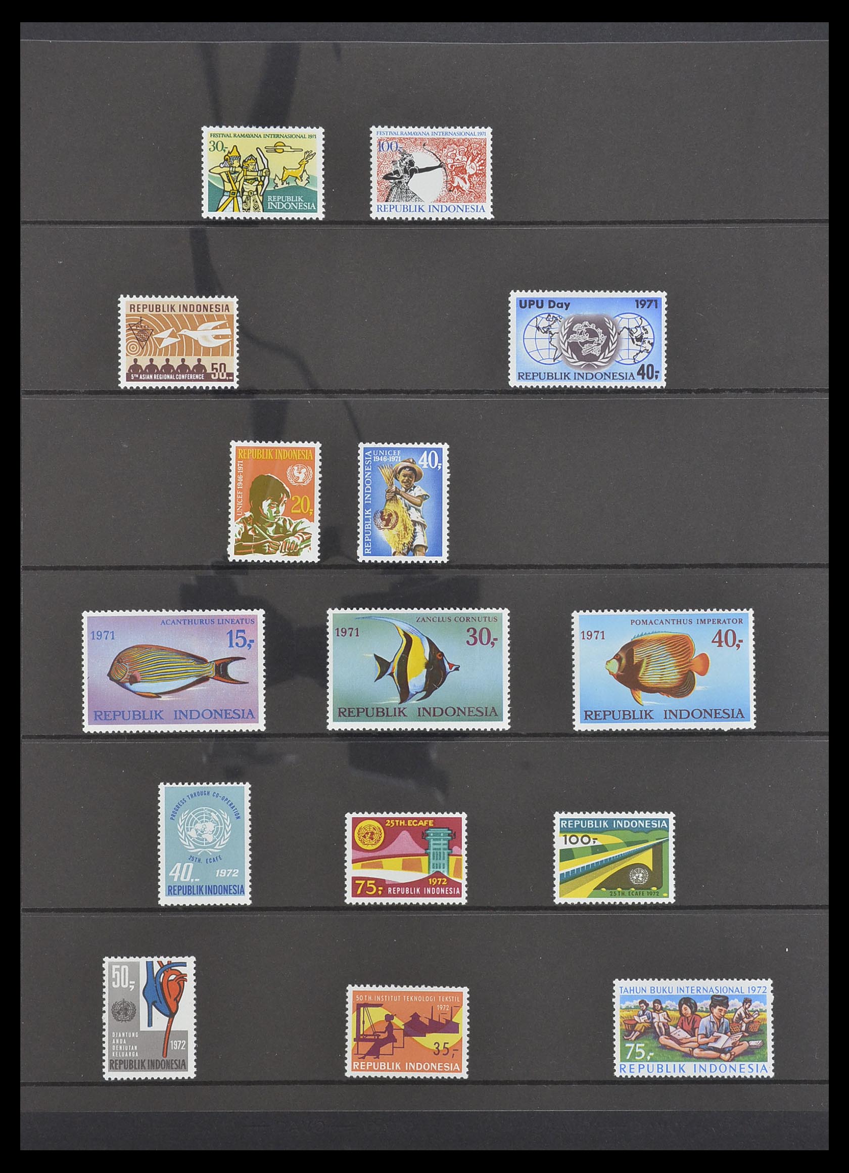 33483 050 - Postzegelverzameling 33483 Indonesië 1945-1999.