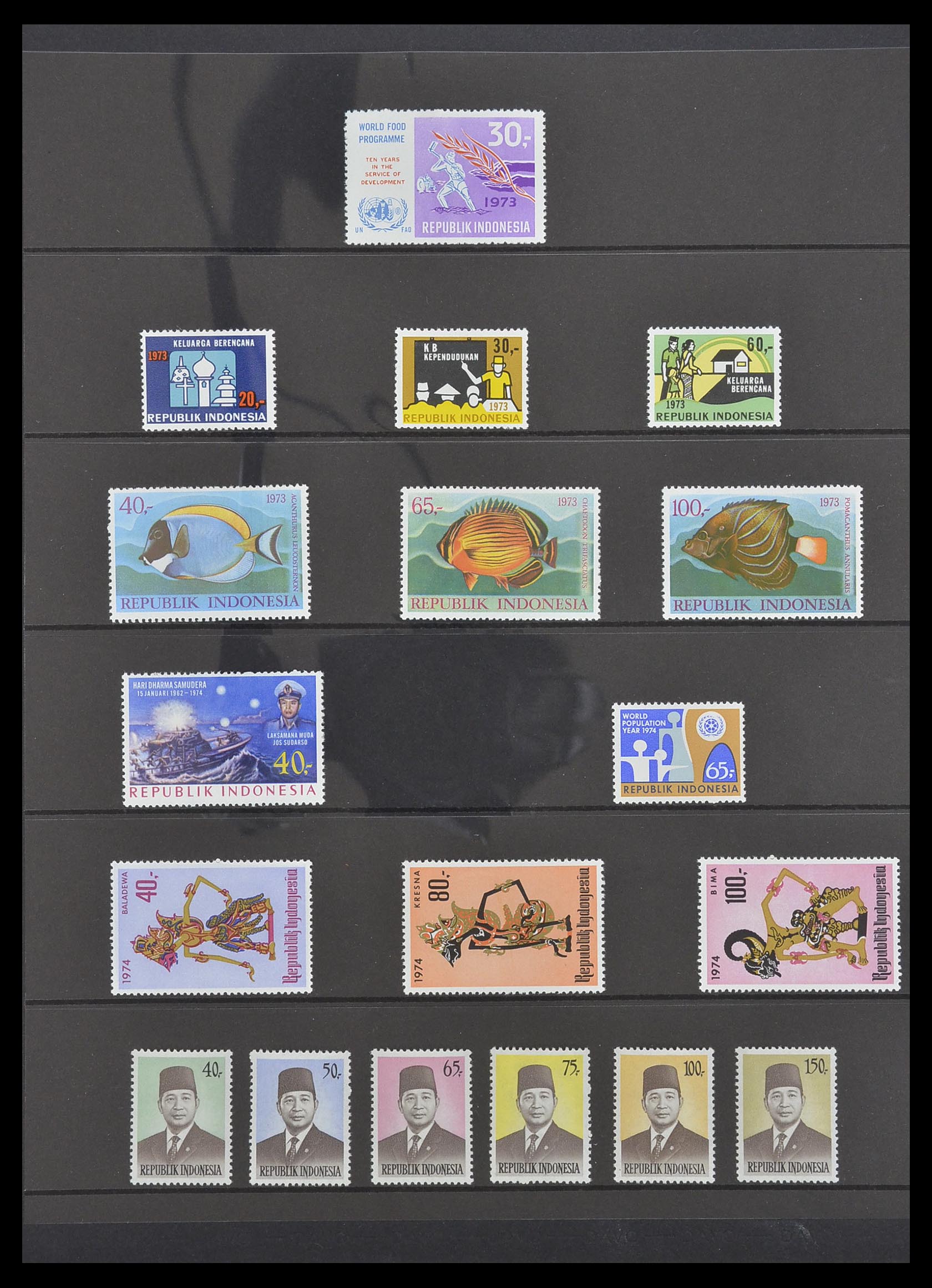 33483 053 - Postzegelverzameling 33483 Indonesië 1945-1999.