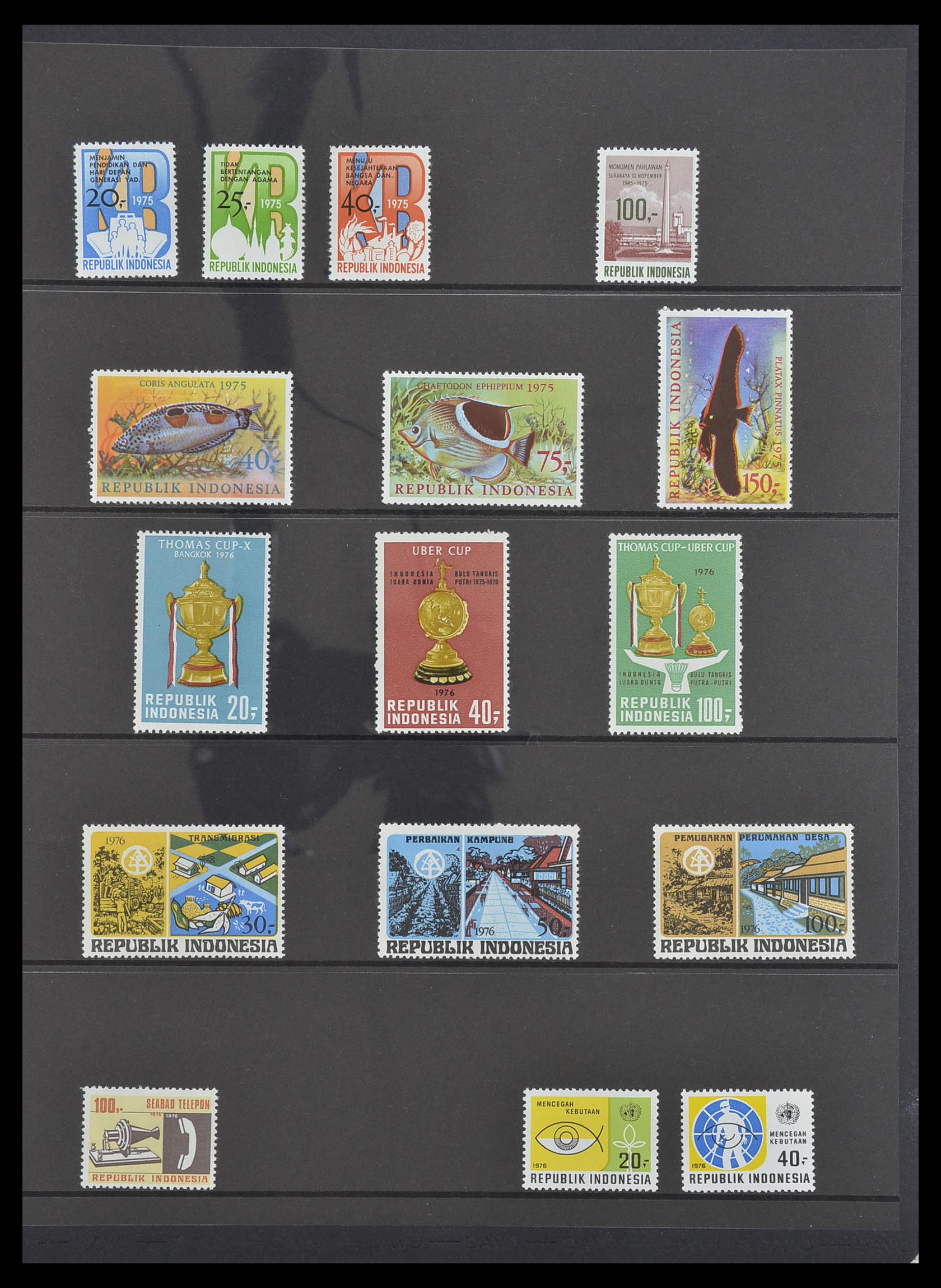 33483 057 - Postzegelverzameling 33483 Indonesië 1945-1999.