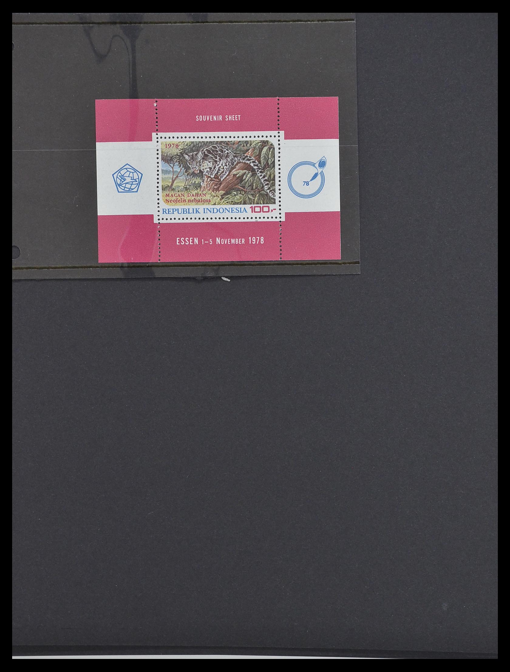 33483 061 - Postzegelverzameling 33483 Indonesië 1945-1999.