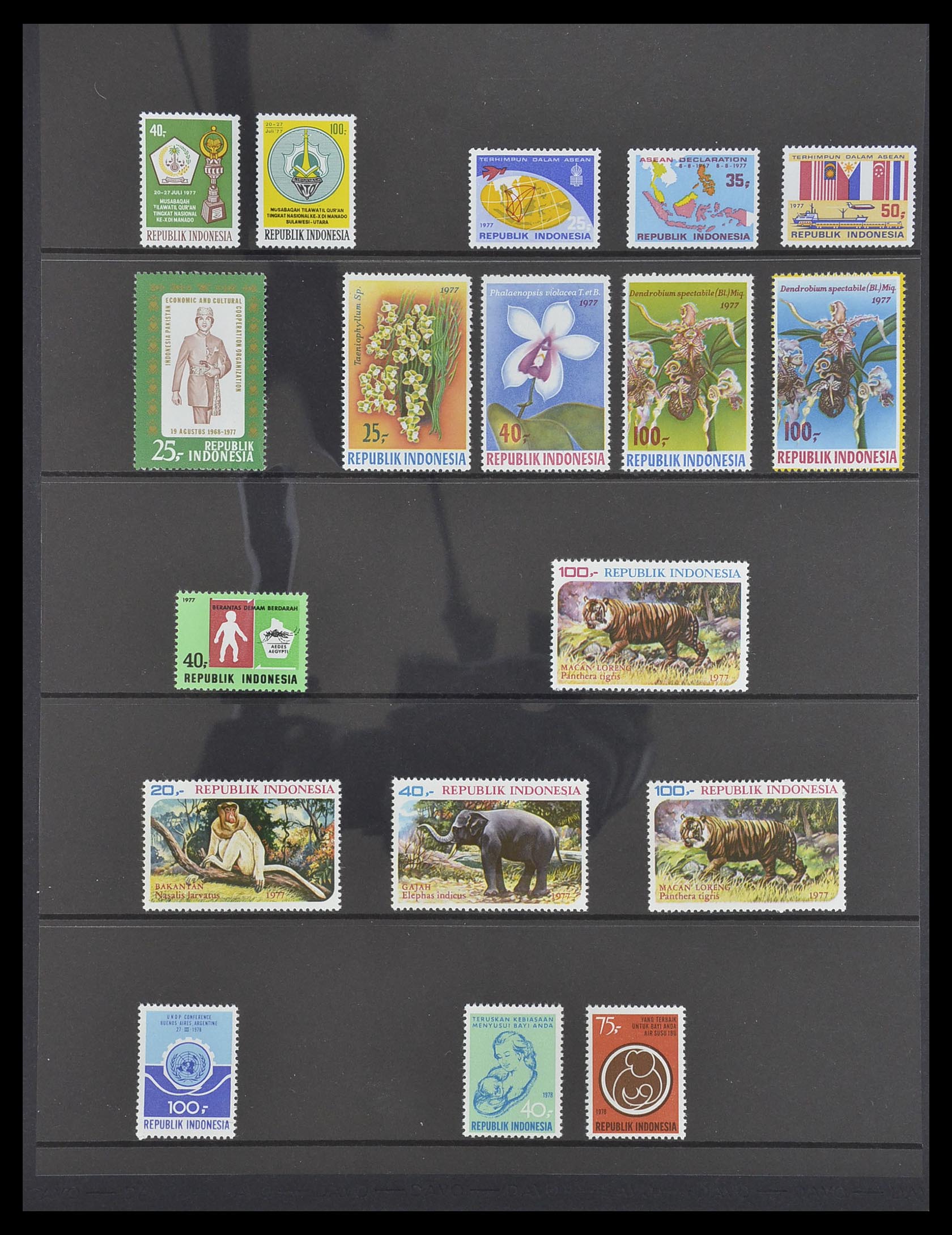 33483 063 - Postzegelverzameling 33483 Indonesië 1945-1999.