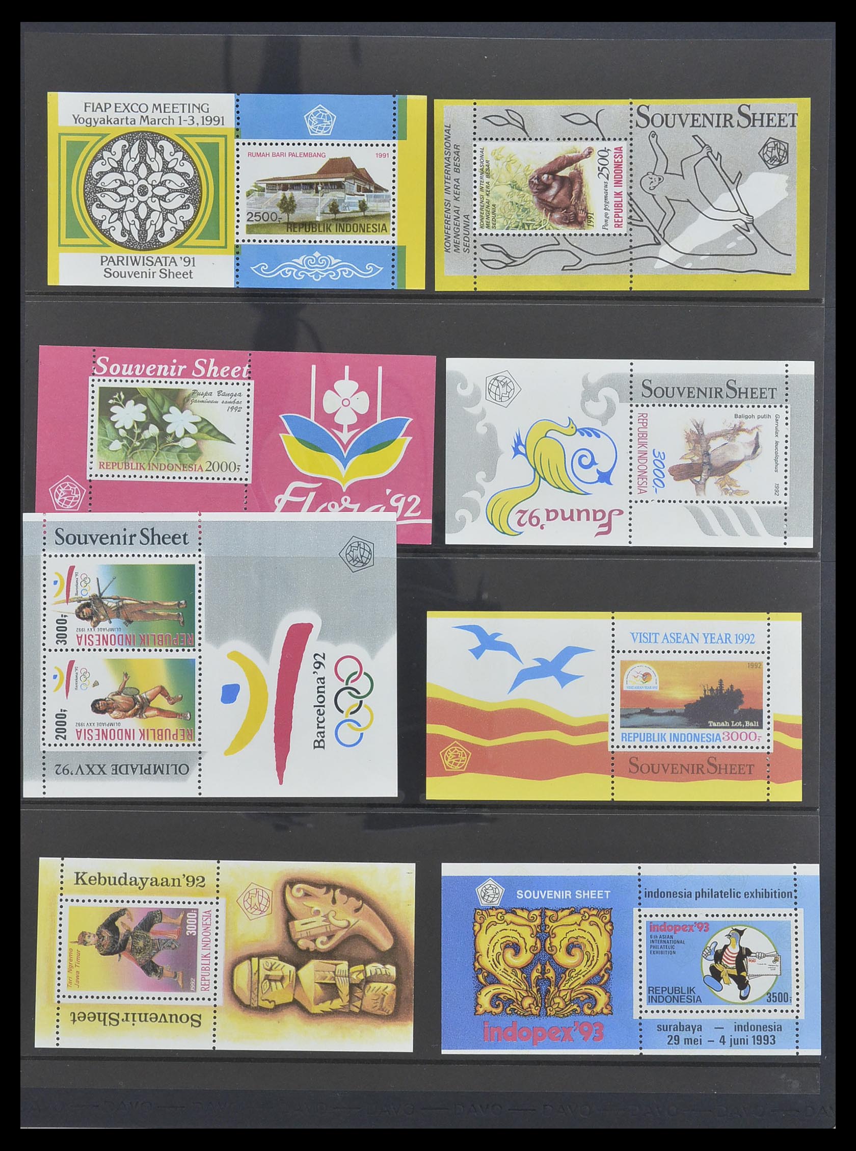 33483 115 - Postzegelverzameling 33483 Indonesië 1945-1999.