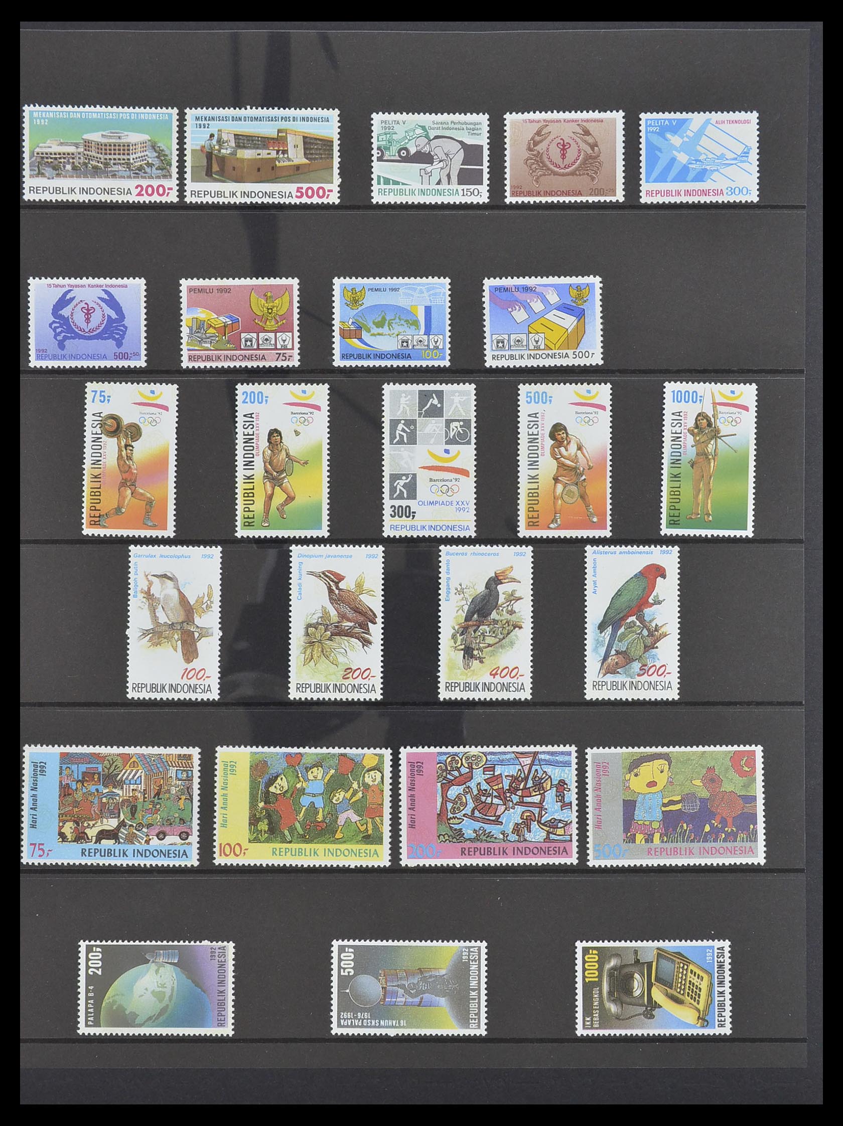 33483 116 - Postzegelverzameling 33483 Indonesië 1945-1999.