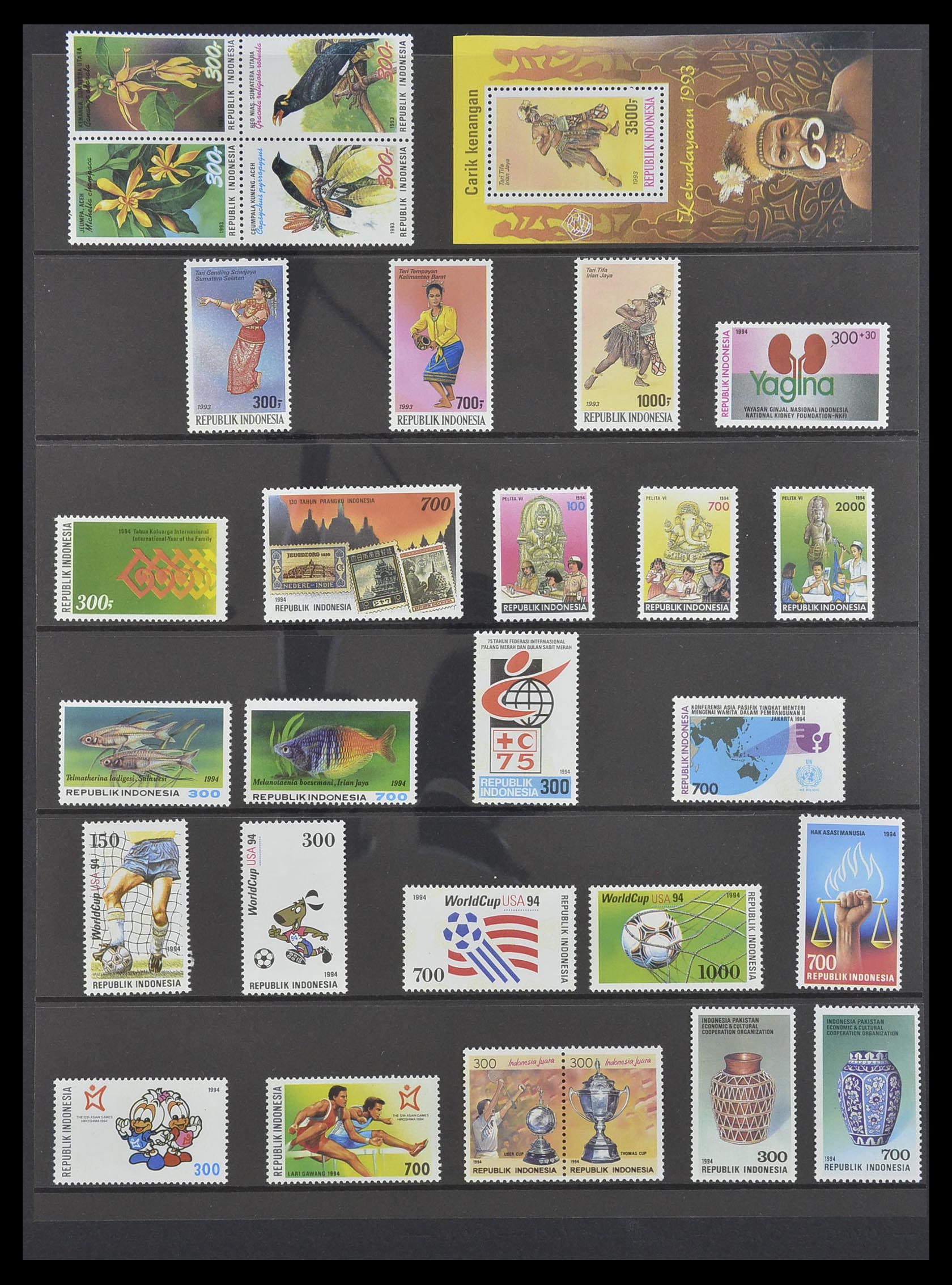 33483 120 - Postzegelverzameling 33483 Indonesië 1945-1999.