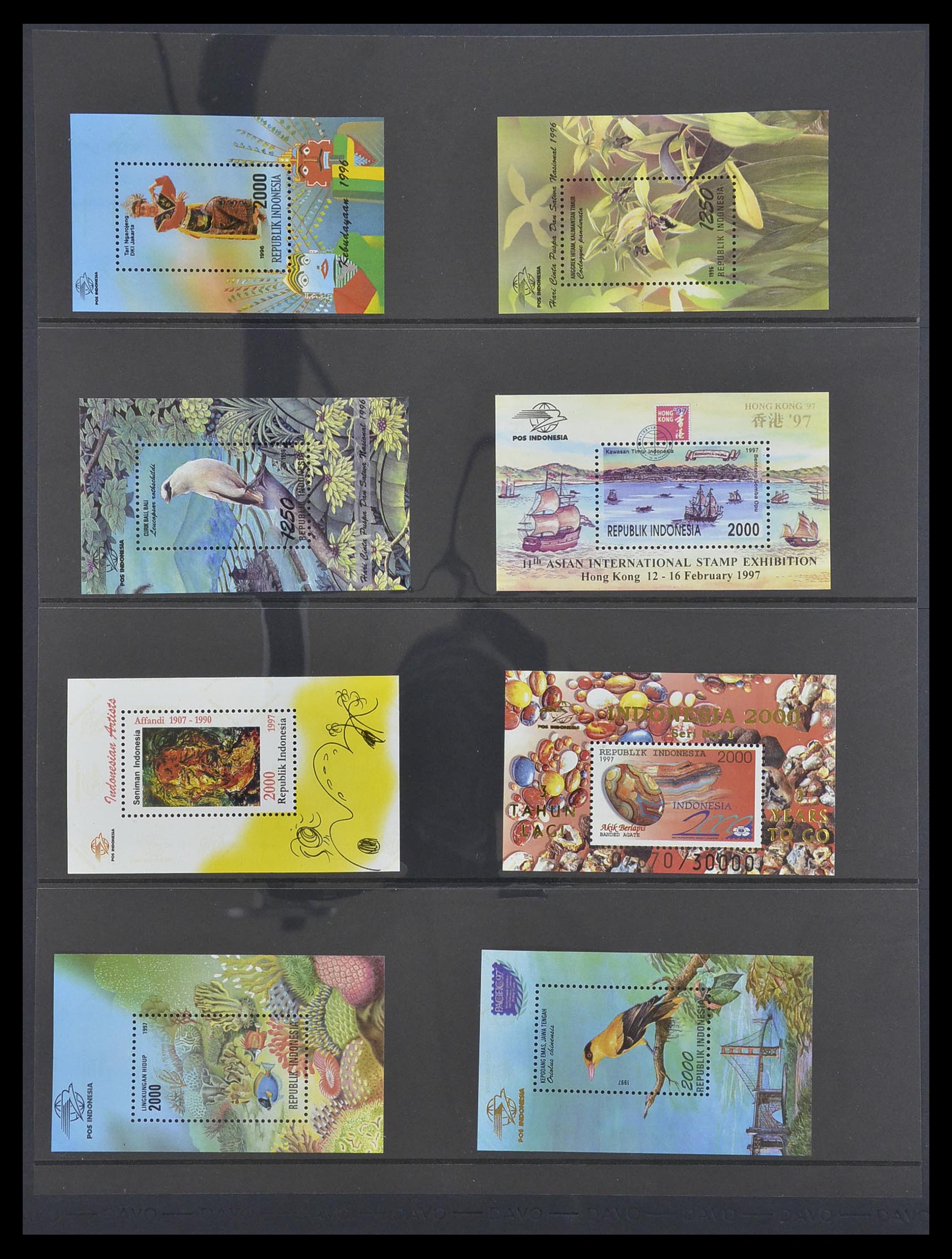 33483 130 - Postzegelverzameling 33483 Indonesië 1945-1999.