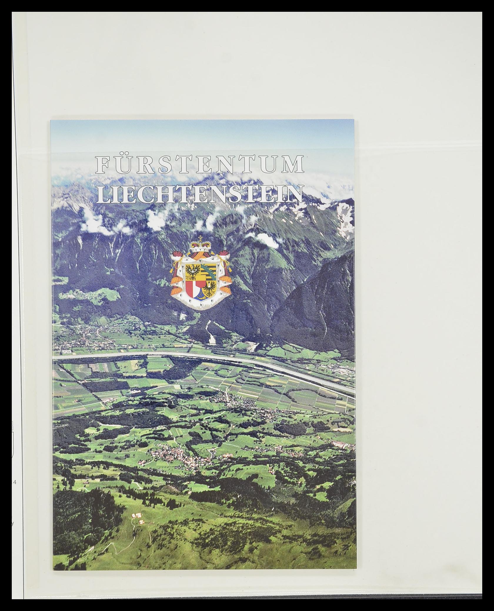 33493 182 - Postzegelverzameling 33493 Liechtenstein 1912-2008.
