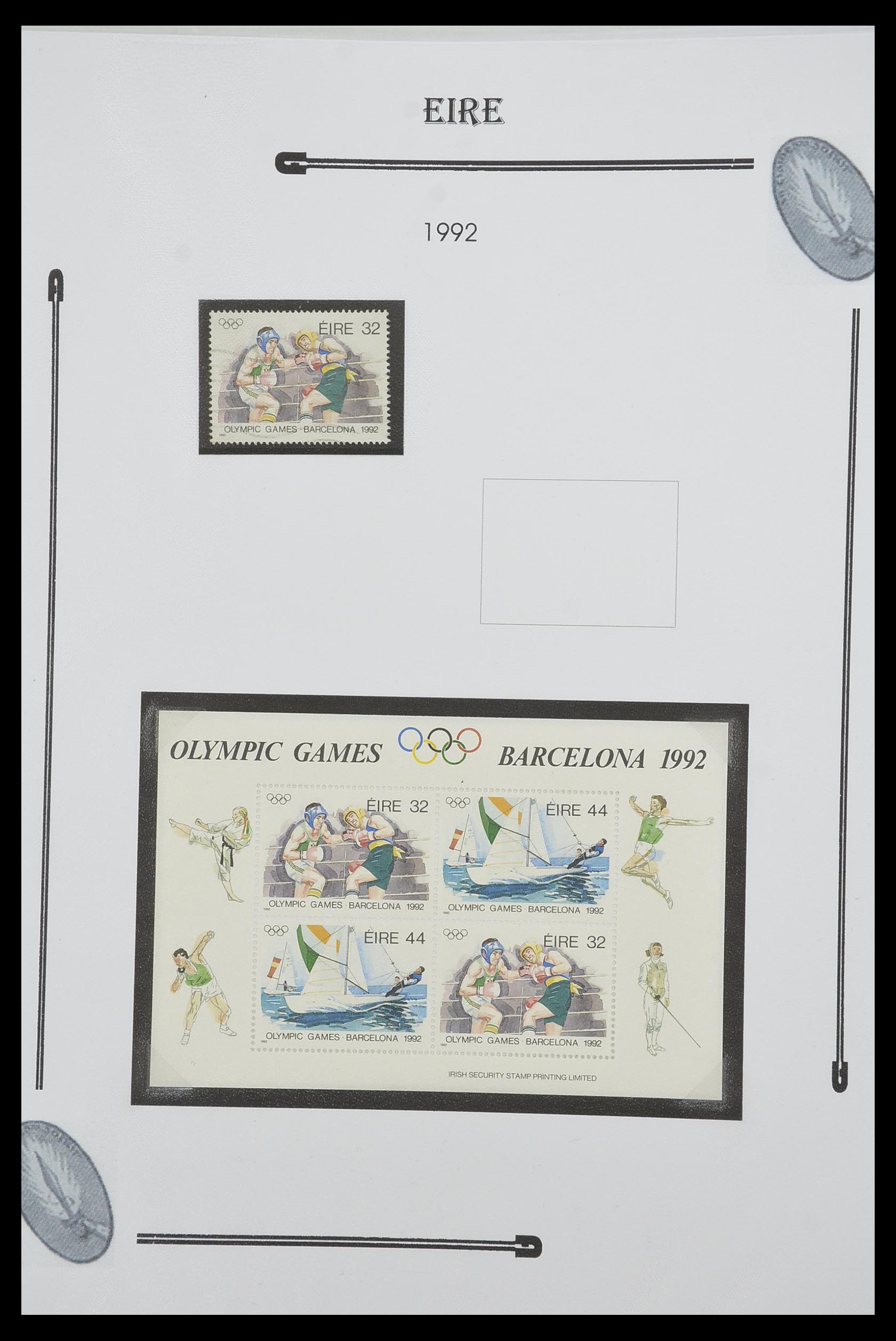33522 099 - Postzegelverzameling 33522 Ierland 1922-2015.