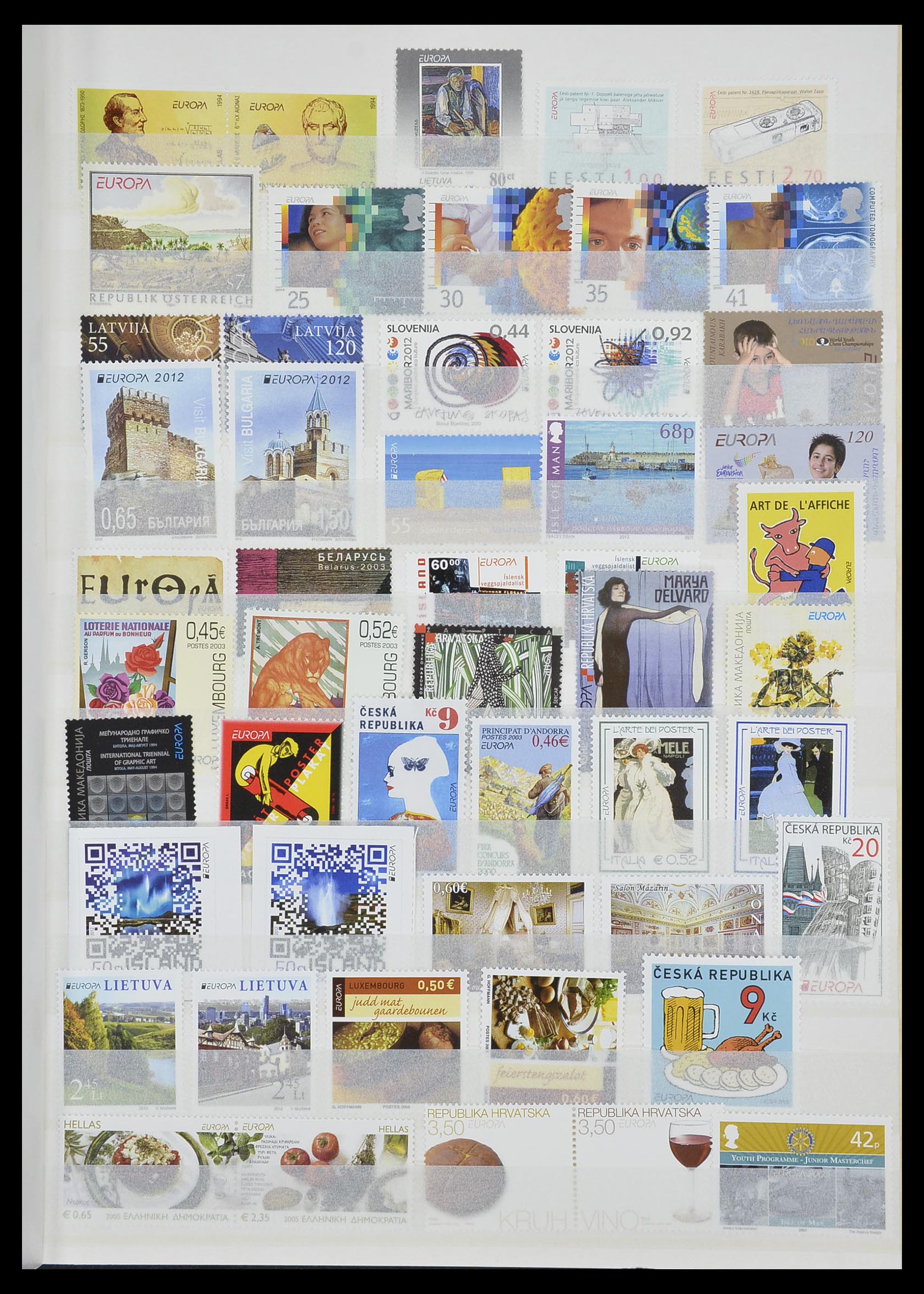 33524 235 - Postzegelverzameling 33524 Europa CEPT 1977-2011.