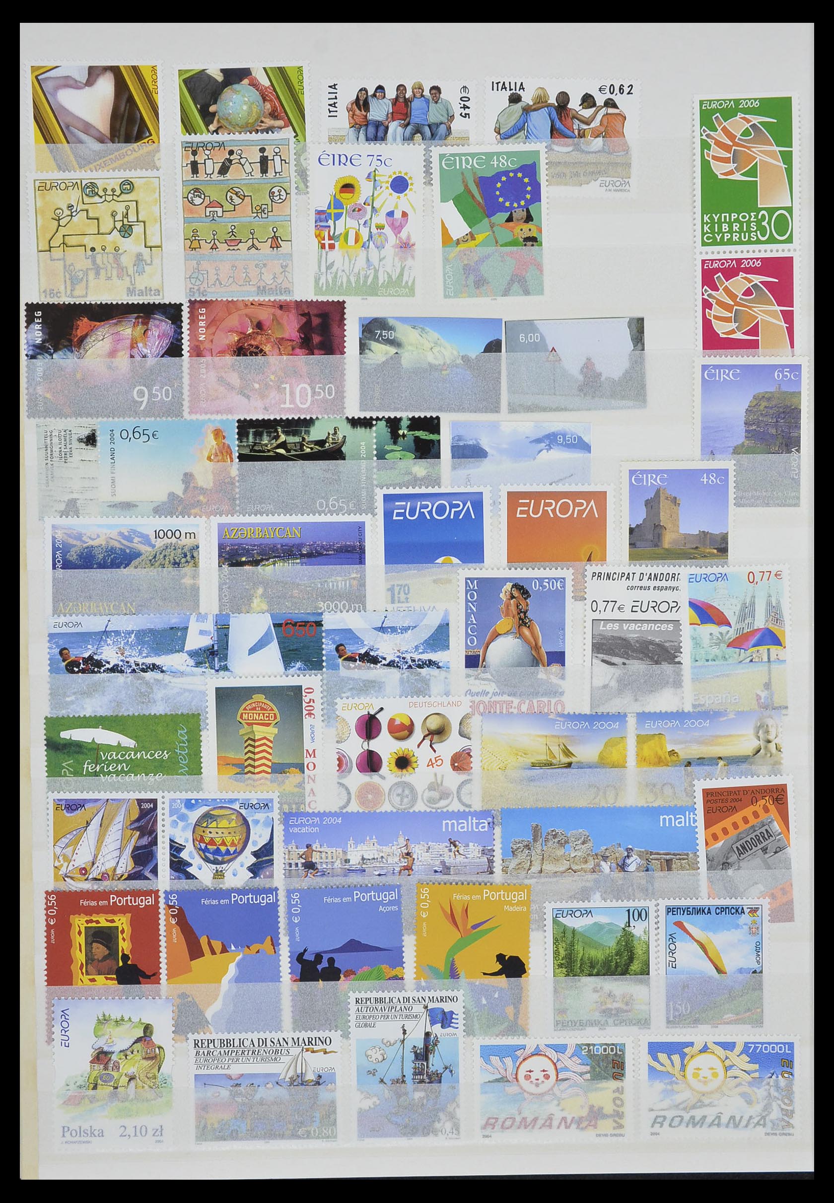 33524 240 - Postzegelverzameling 33524 Europa CEPT 1977-2011.