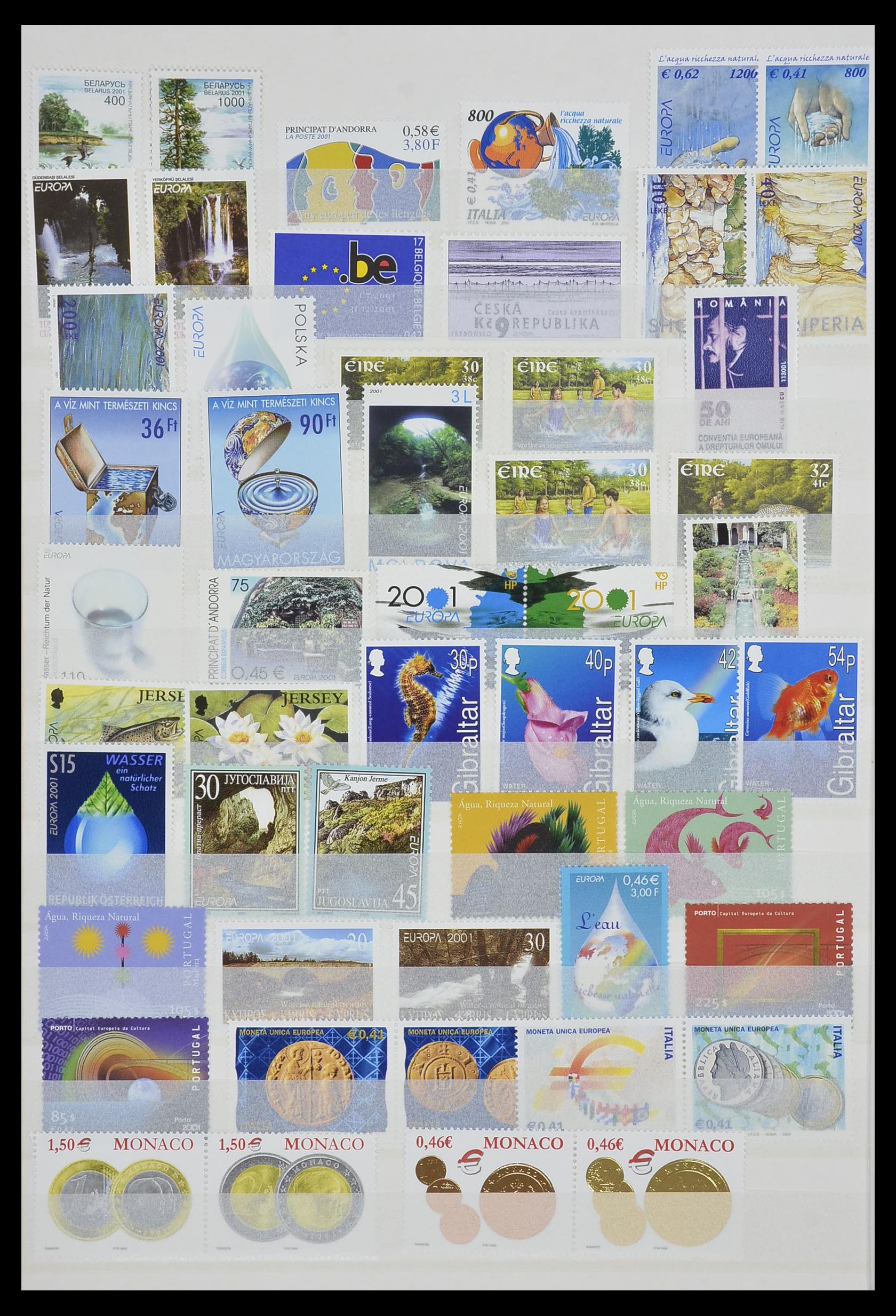 33524 242 - Postzegelverzameling 33524 Europa CEPT 1977-2011.