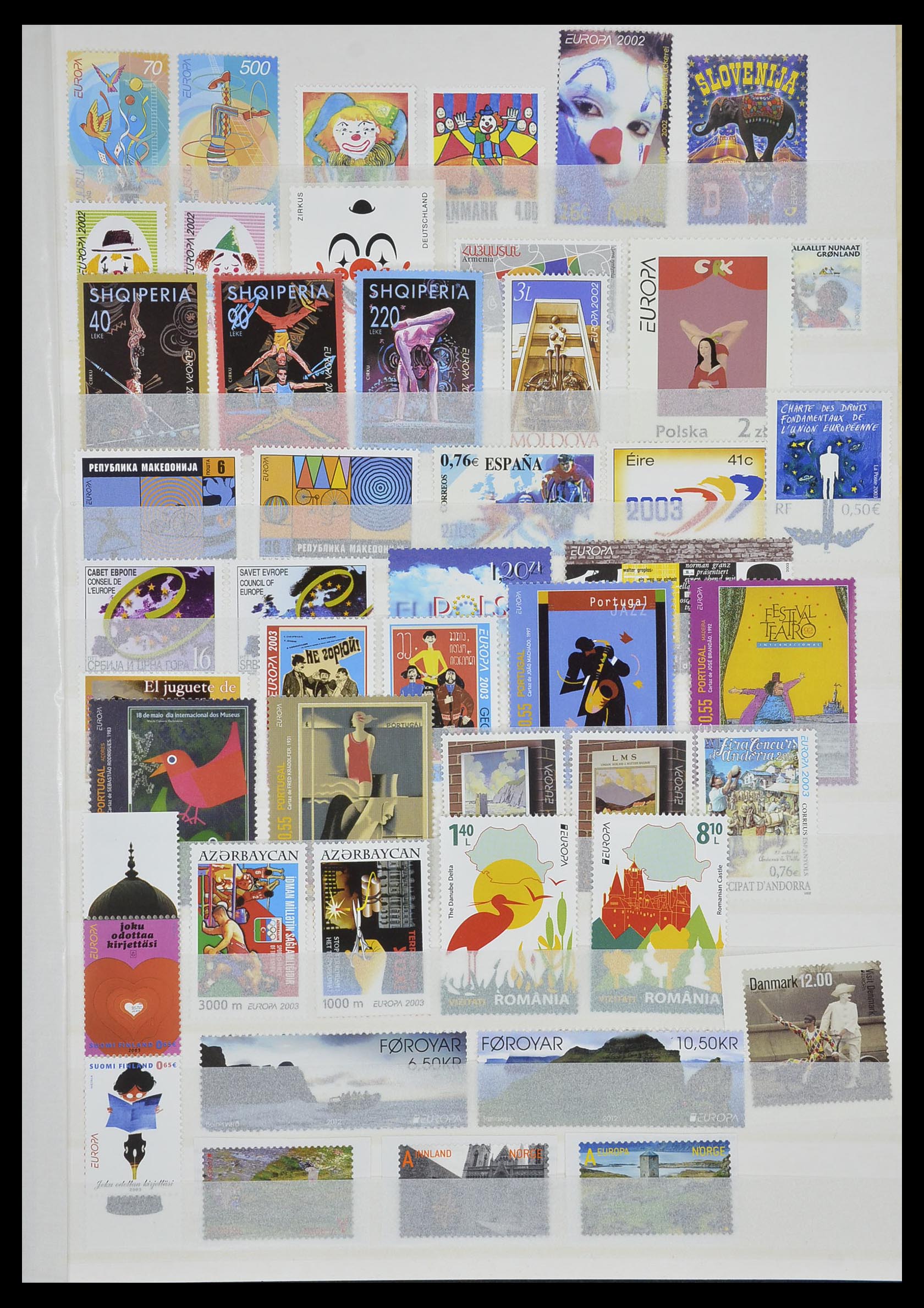 33524 243 - Postzegelverzameling 33524 Europa CEPT 1977-2011.