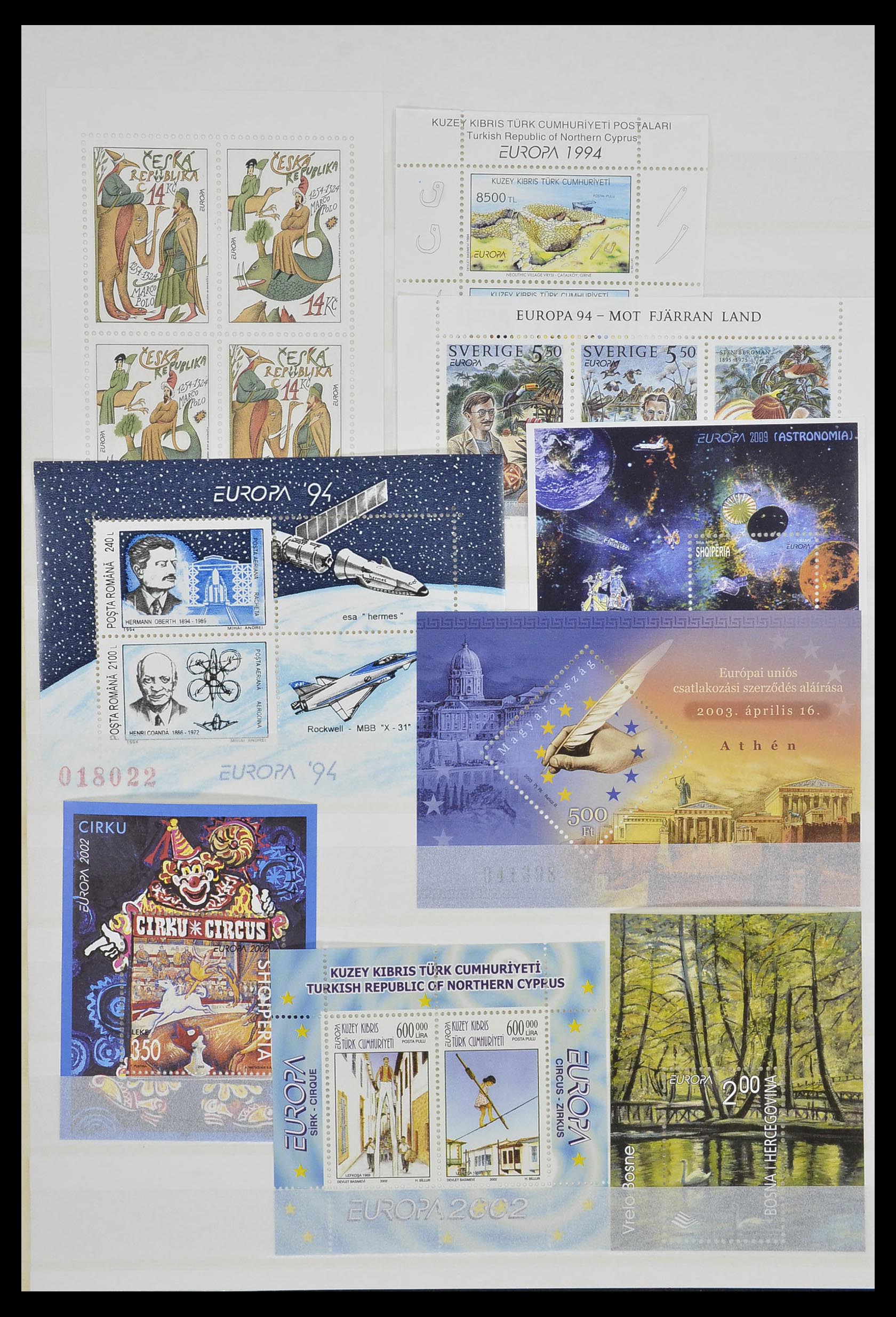 33524 249 - Postzegelverzameling 33524 Europa CEPT 1977-2011.