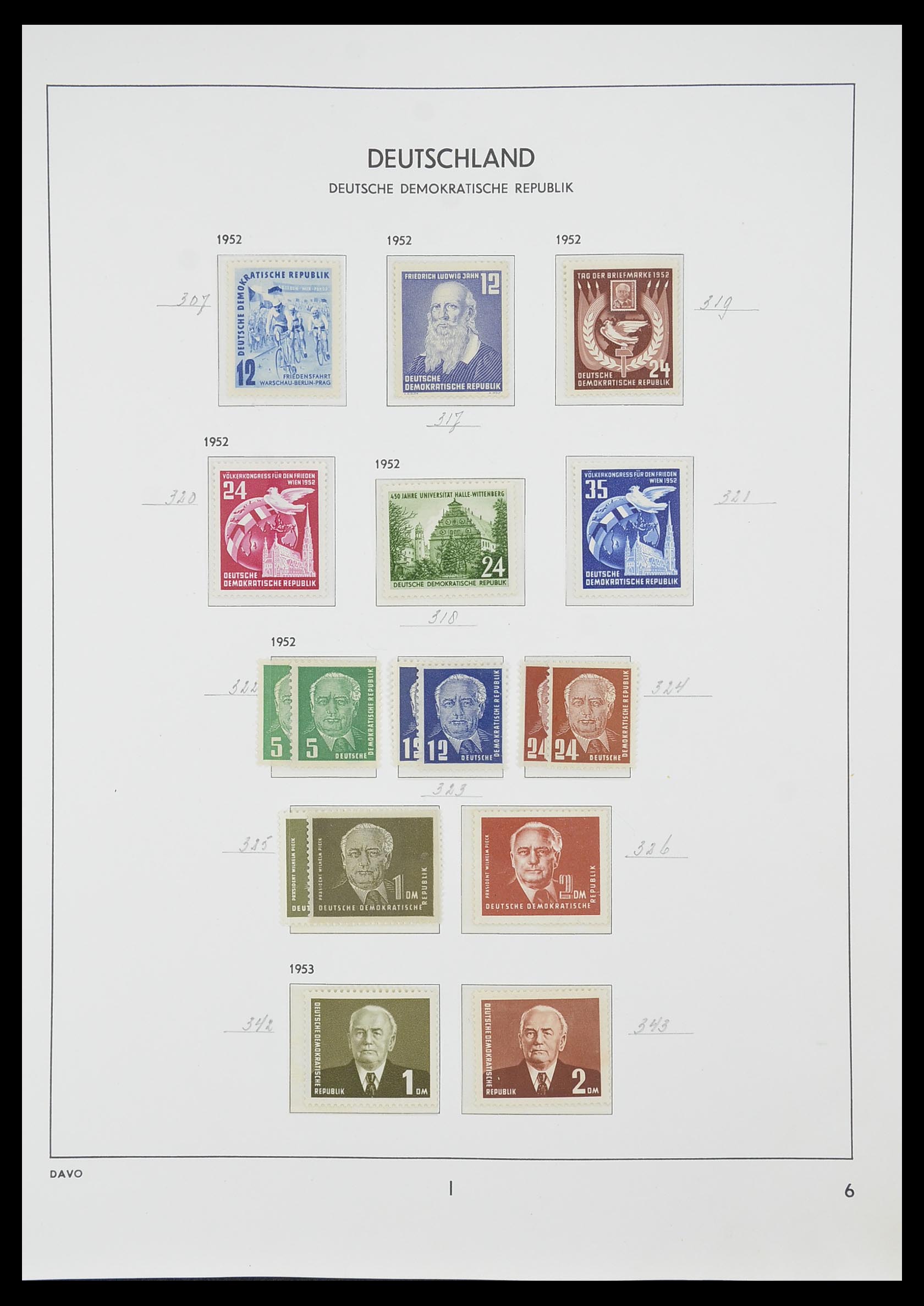 33526 012 - Stamp collection 33526 DDR 1949-1980.