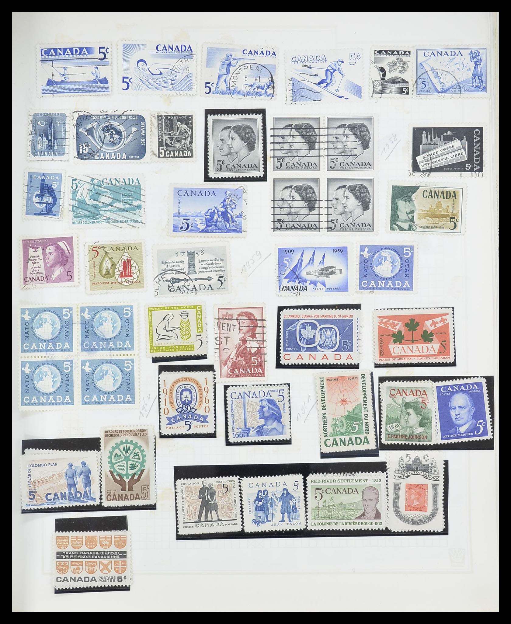 33527 768 - Postzegelverzameling 33527 Wereld 1880-1960.