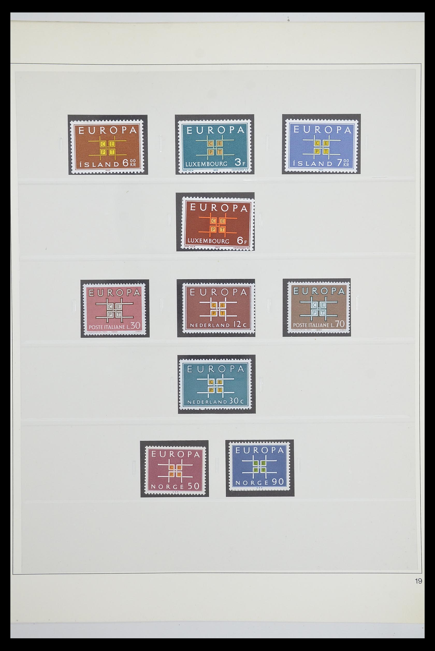 33539 0023 - Postzegelverzameling 33539 Europa CEPT 1942-2008.
