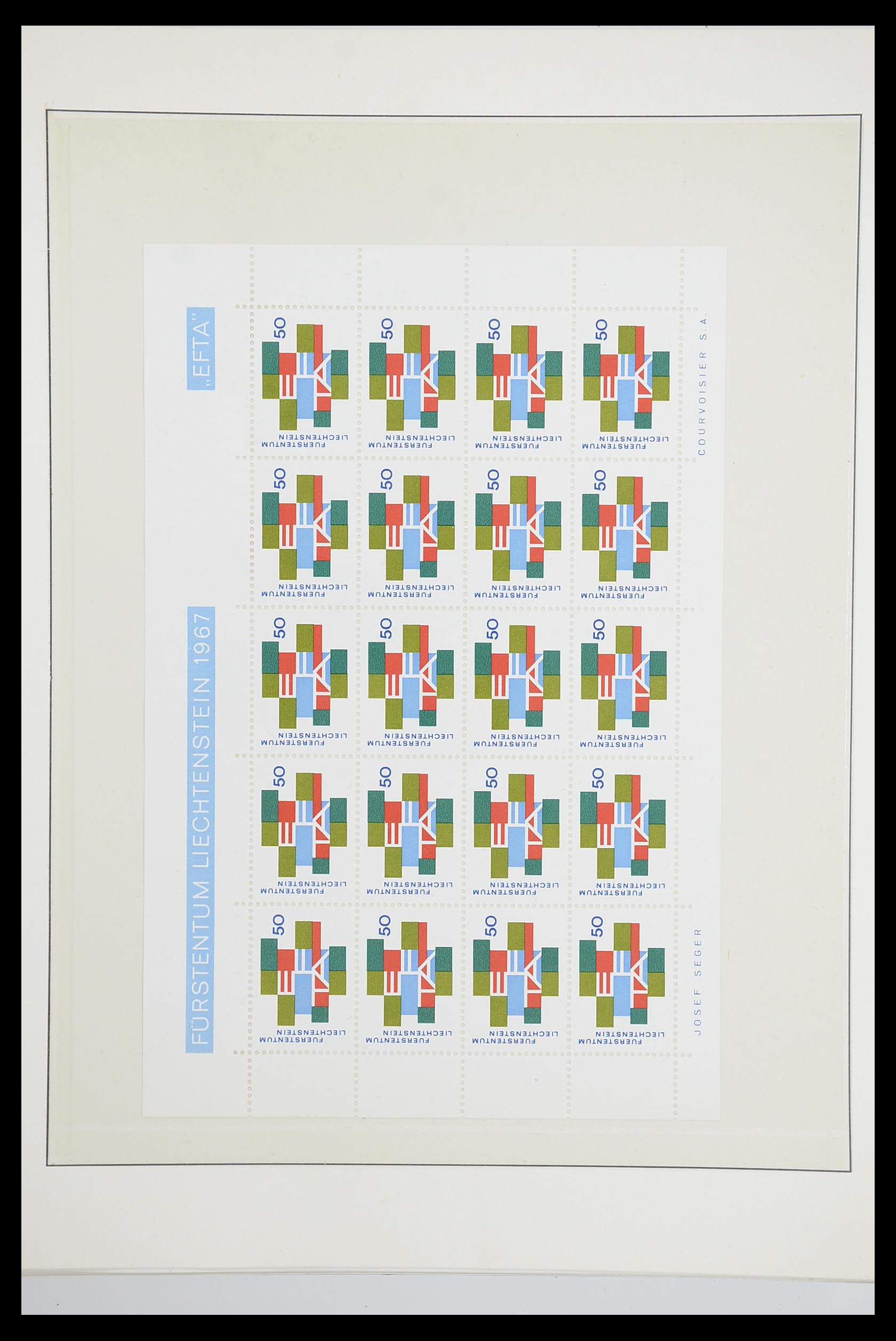 33539 0043 - Postzegelverzameling 33539 Europa CEPT 1942-2008.