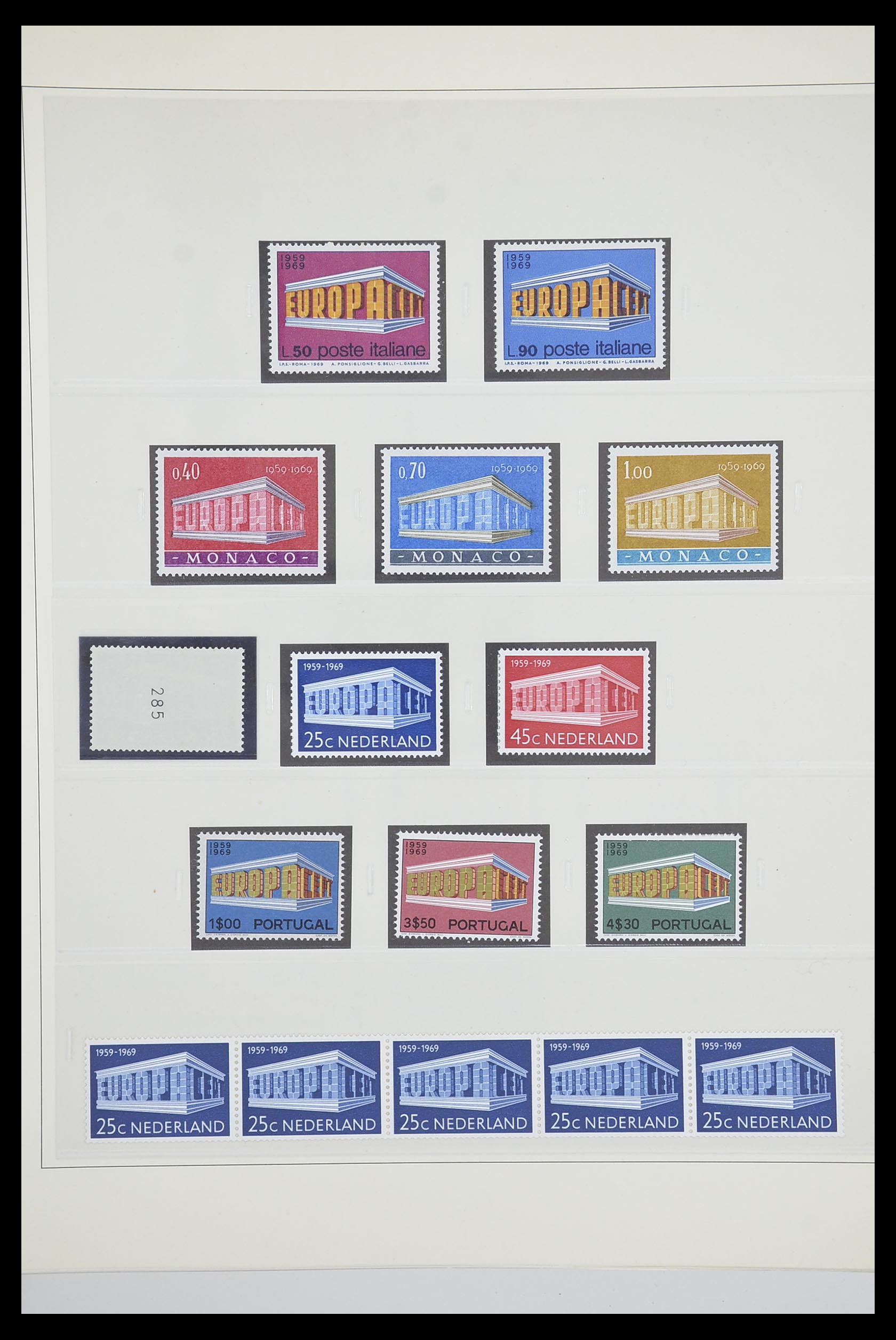 33539 0053 - Postzegelverzameling 33539 Europa CEPT 1942-2008.