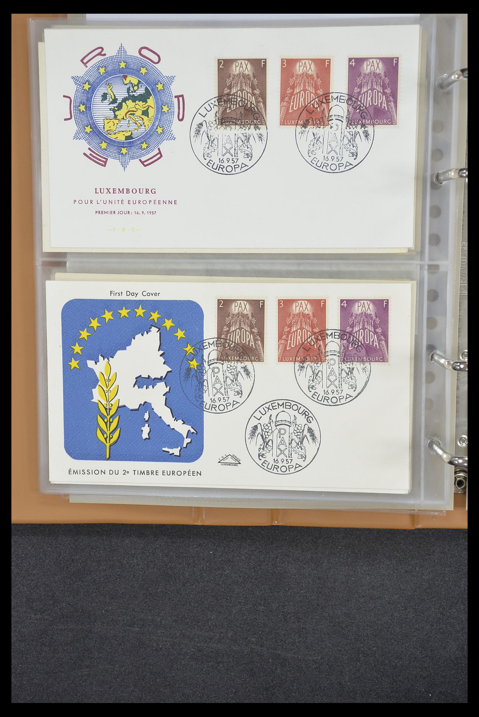33542 137 - Stamp collection 33542 Europa Cept first day covers 1956-1999.