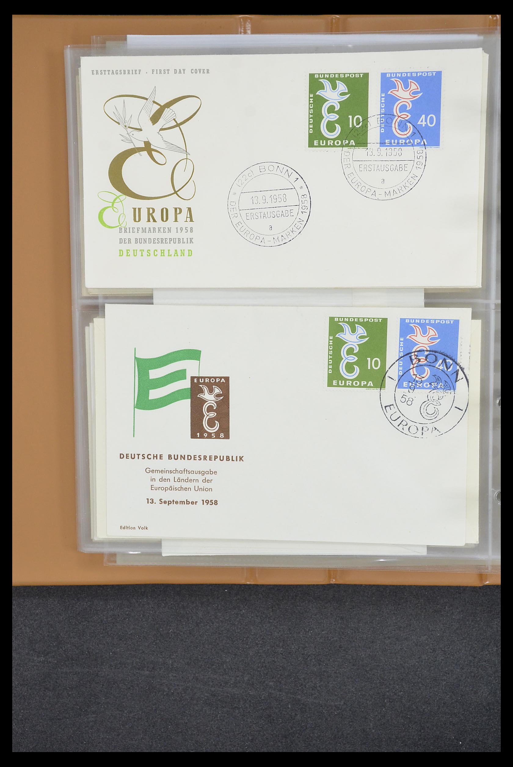 33542 142 - Stamp collection 33542 Europa Cept first day covers 1956-1999.