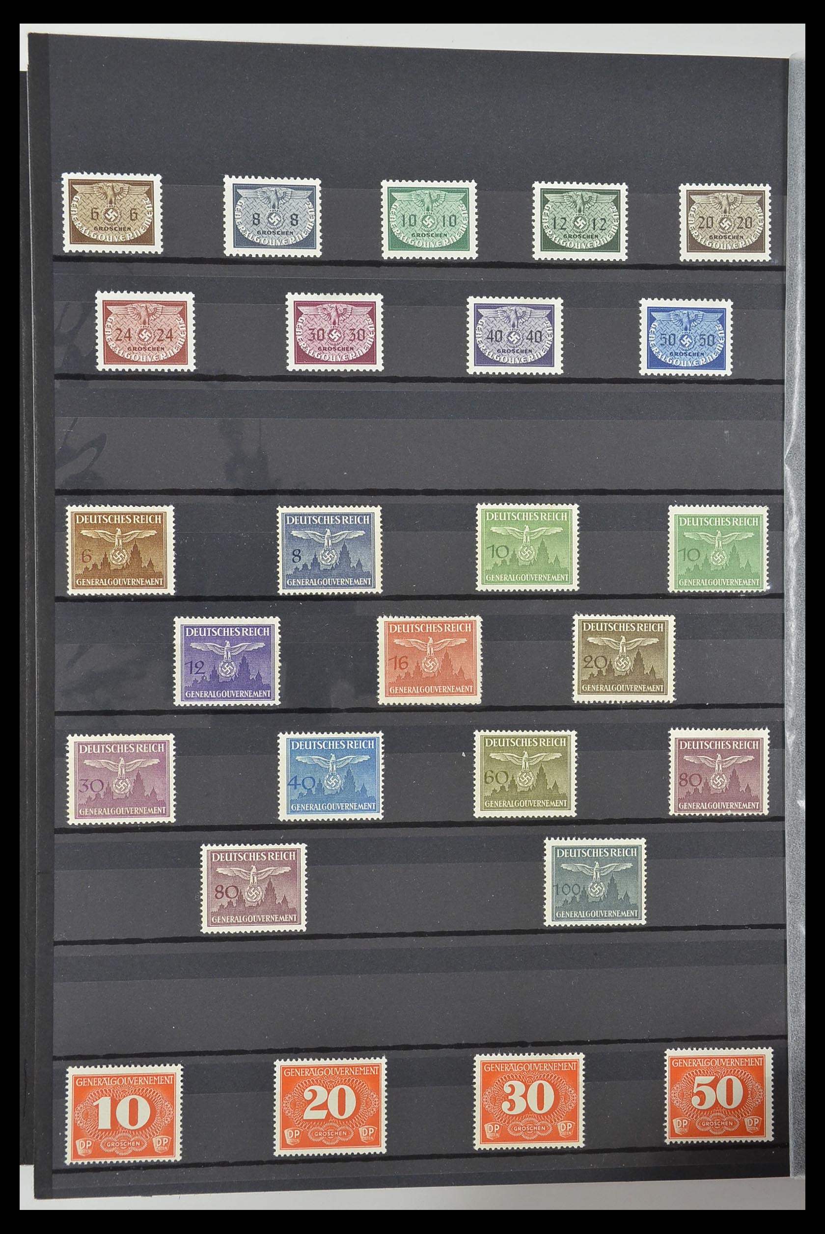 33553 025 - Postzegelverzameling 33553 Duitse gebieden en bezettingen 1939-1948.