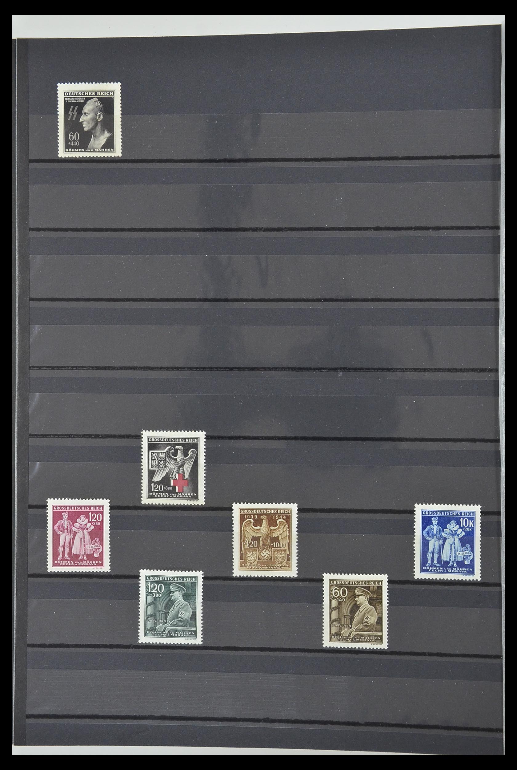 33553 071 - Postzegelverzameling 33553 Duitse gebieden en bezettingen 1939-1948.