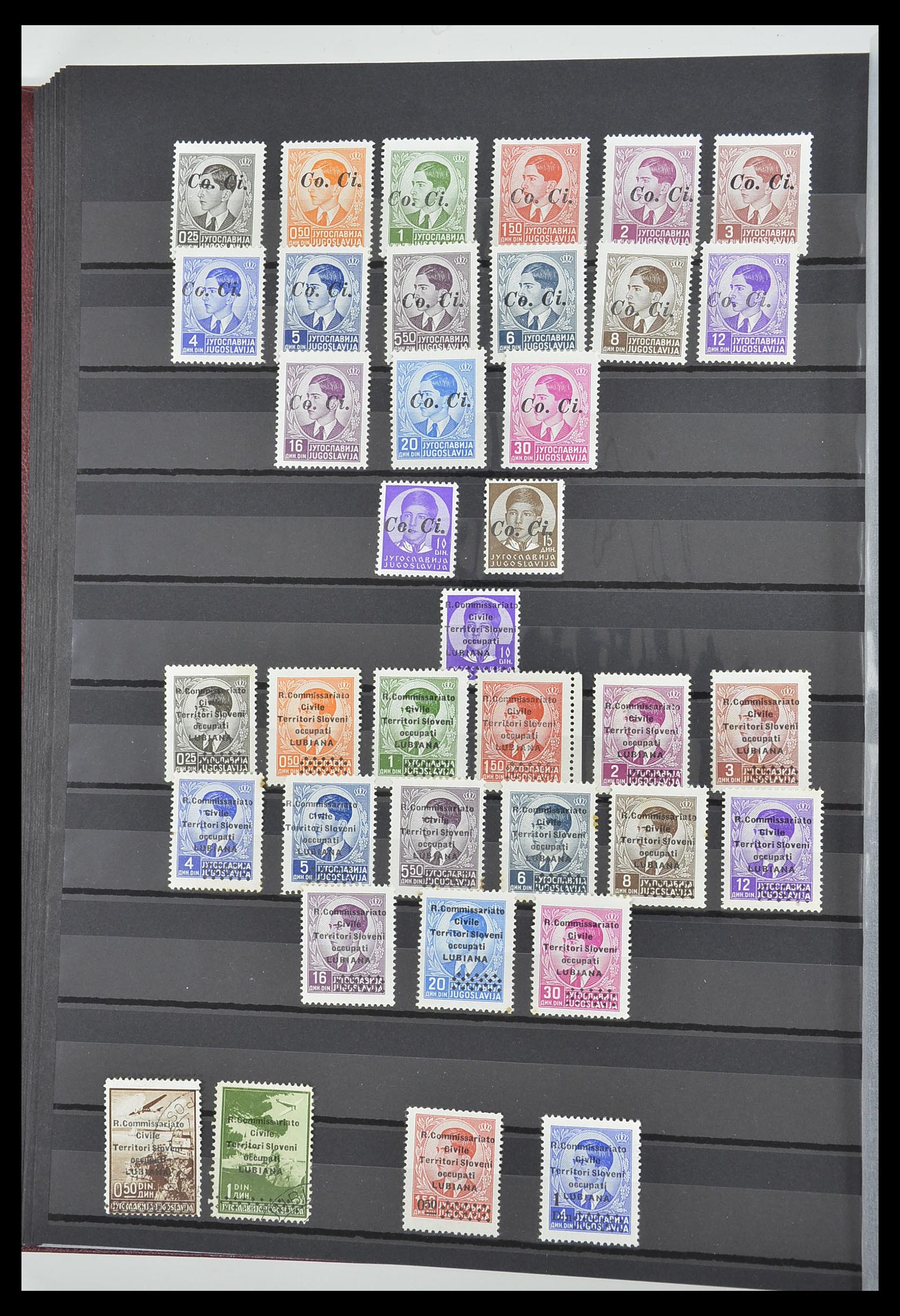 33560 023 - Postzegelverzameling 33560 Italië BOB/bezetting/gebieden 1860-1945.