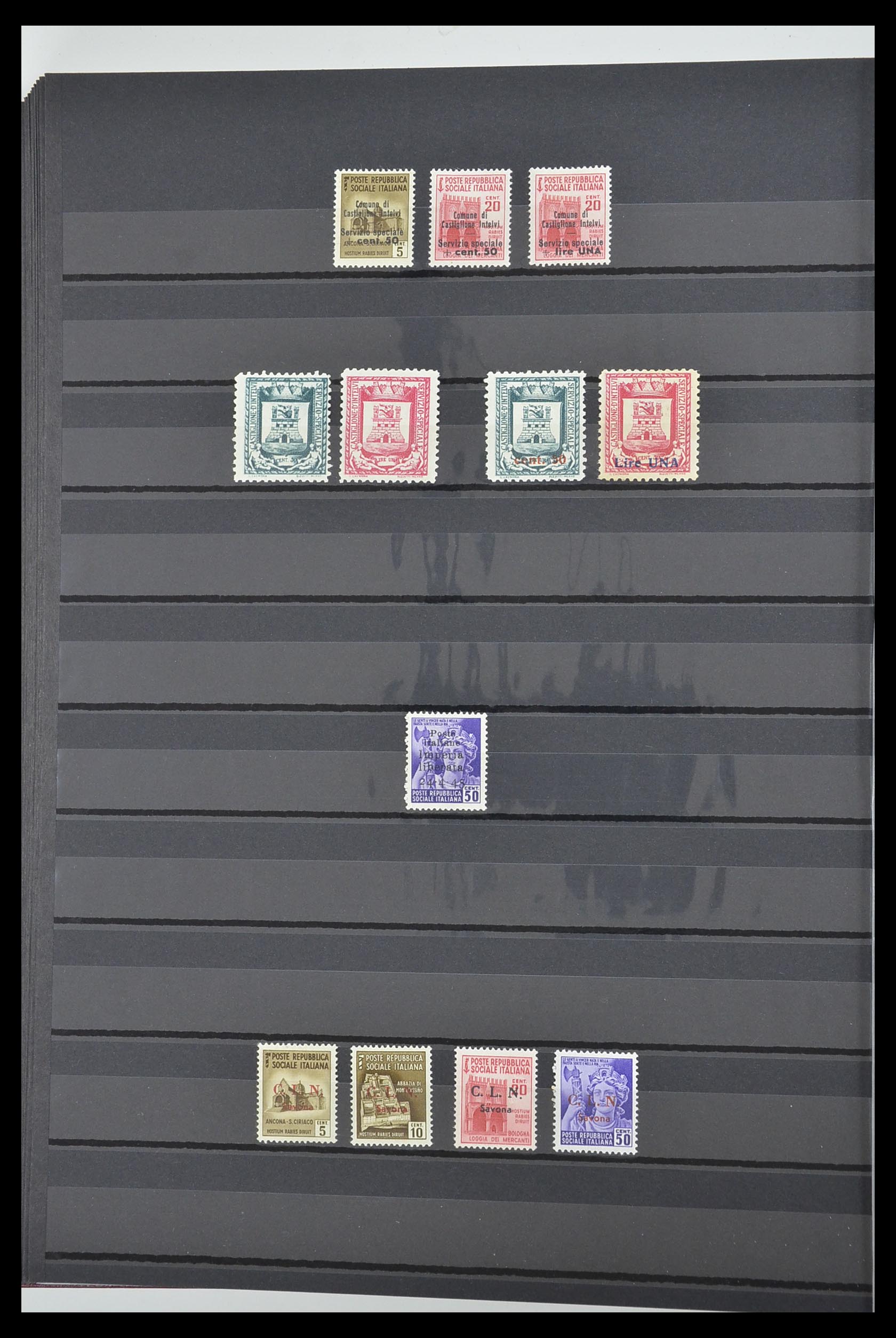 33560 029 - Postzegelverzameling 33560 Italië BOB/bezetting/gebieden 1860-1945.