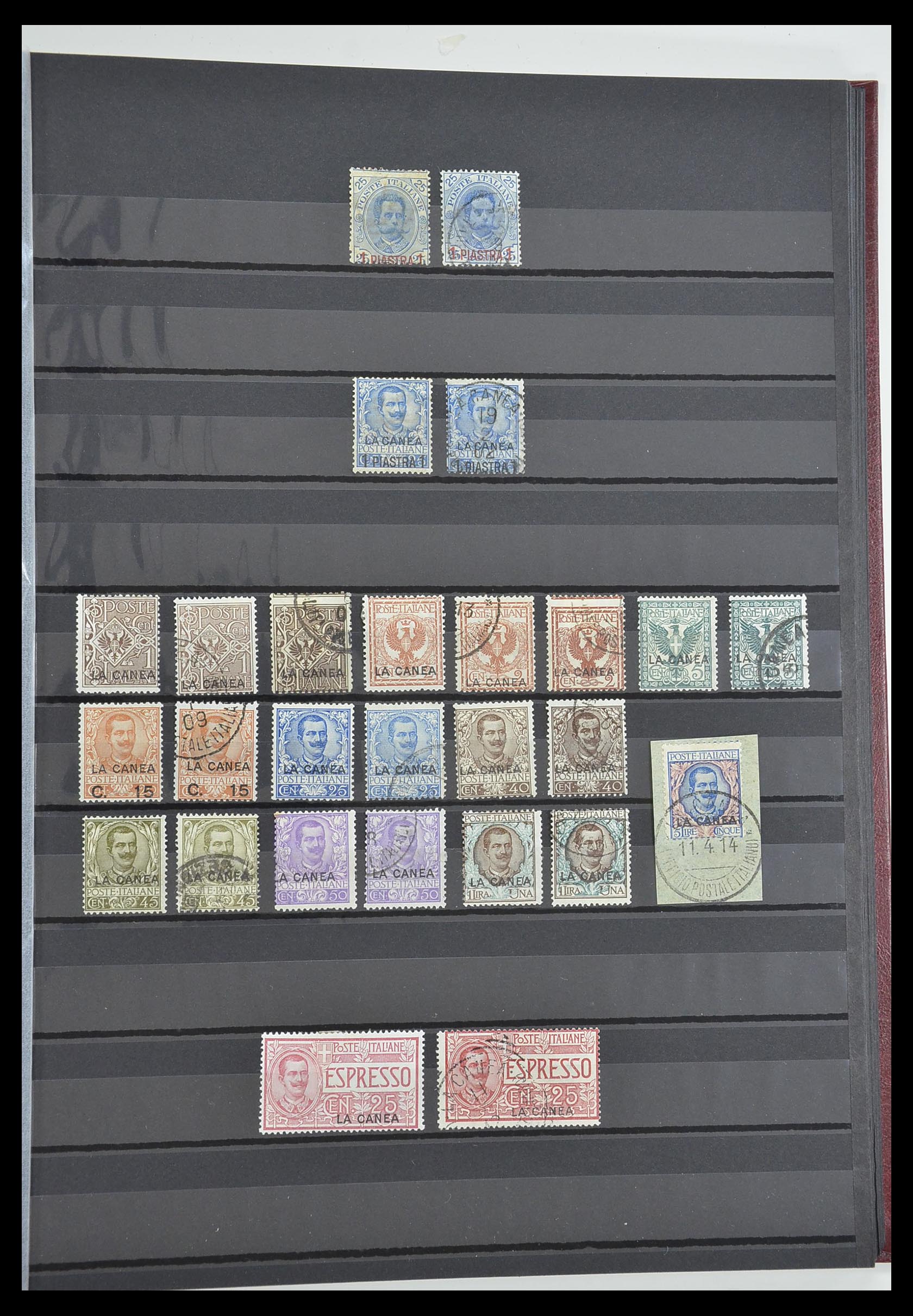 33560 036 - Postzegelverzameling 33560 Italië BOB/bezetting/gebieden 1860-1945.