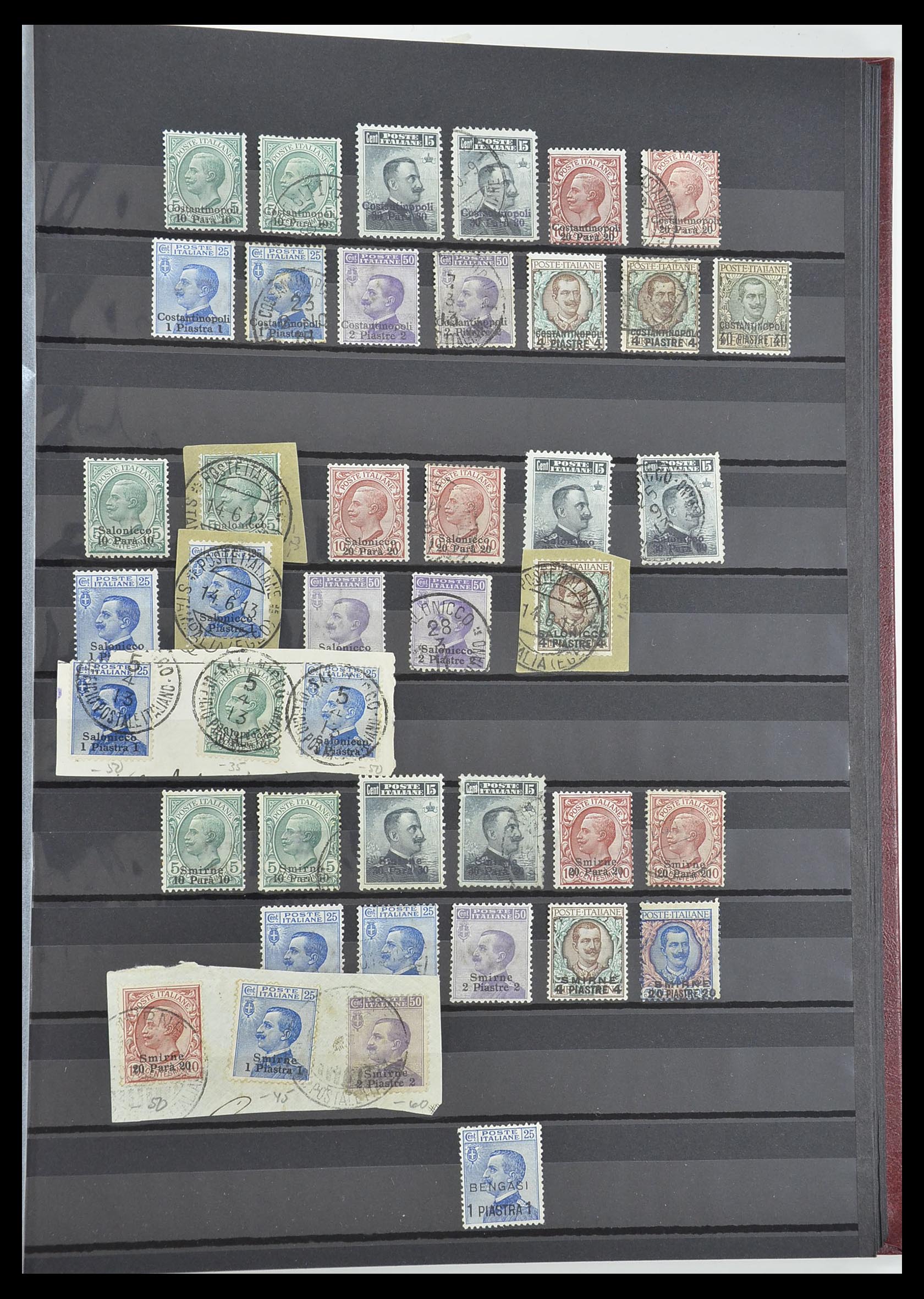 33560 040 - Postzegelverzameling 33560 Italië BOB/bezetting/gebieden 1860-1945.