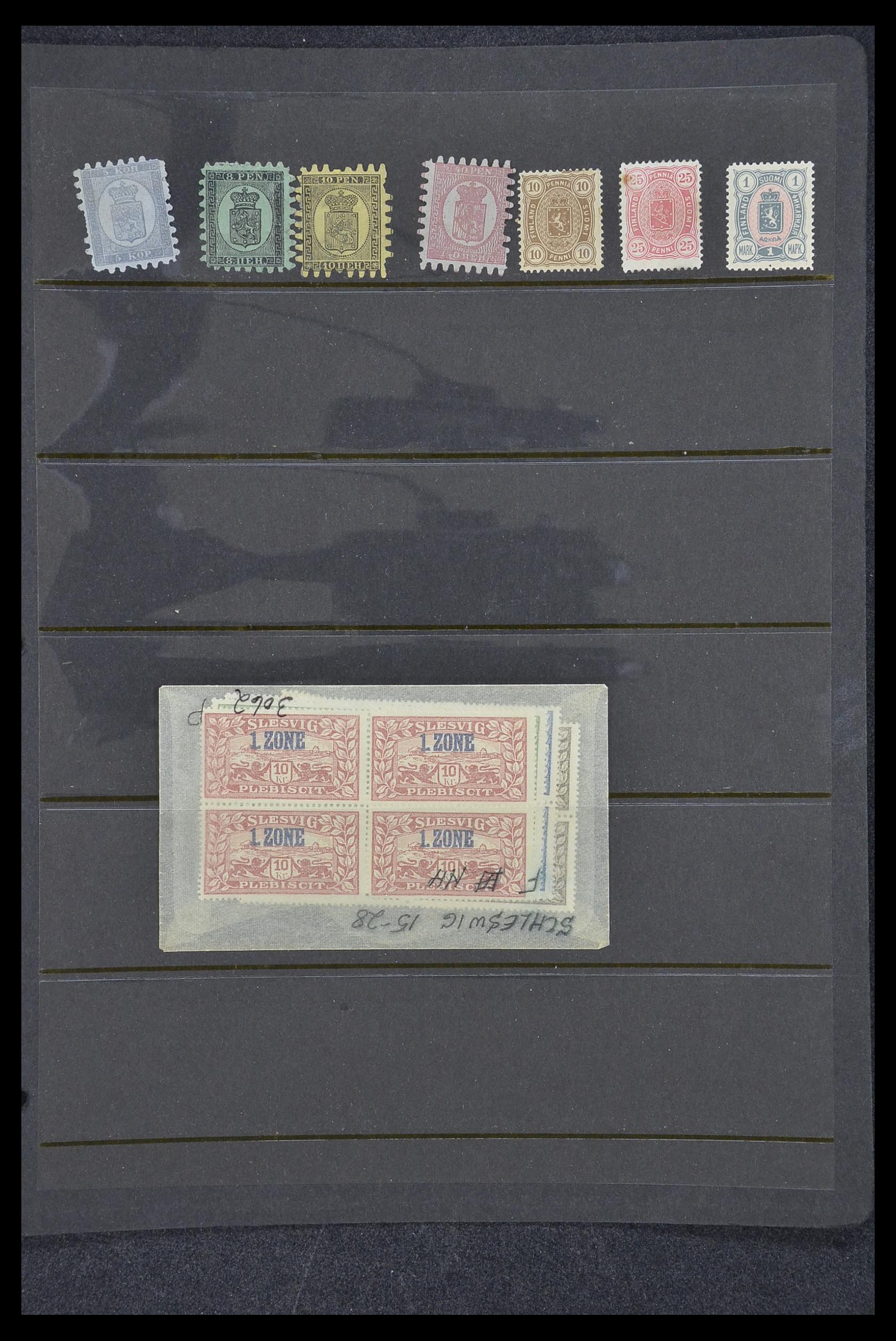 33568 004 - Postzegelverzameling 33568 Scandinavië 1855-1976.