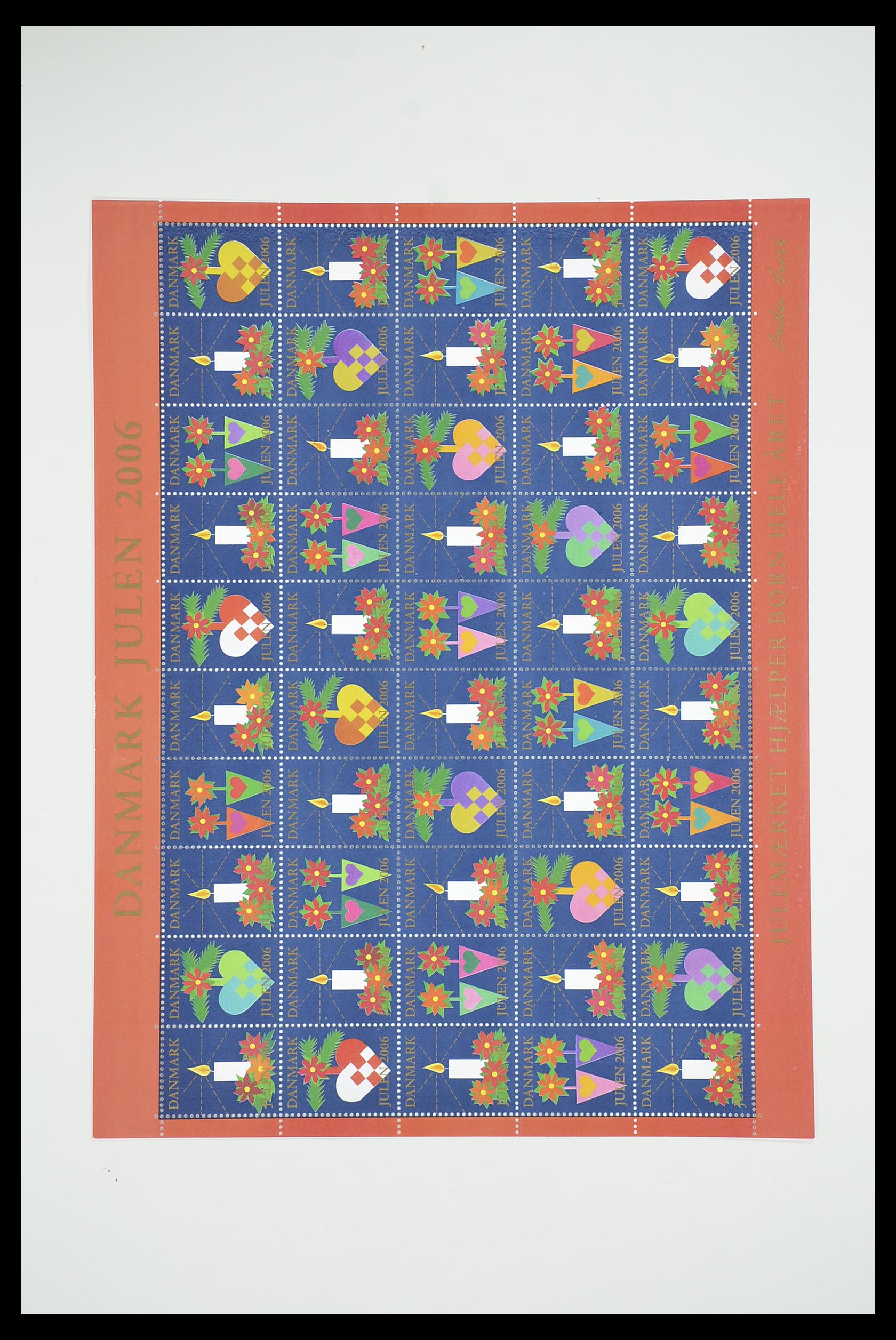 33575 482 - Stamp collection 33575 Denmark christmas seals 1904-2018!