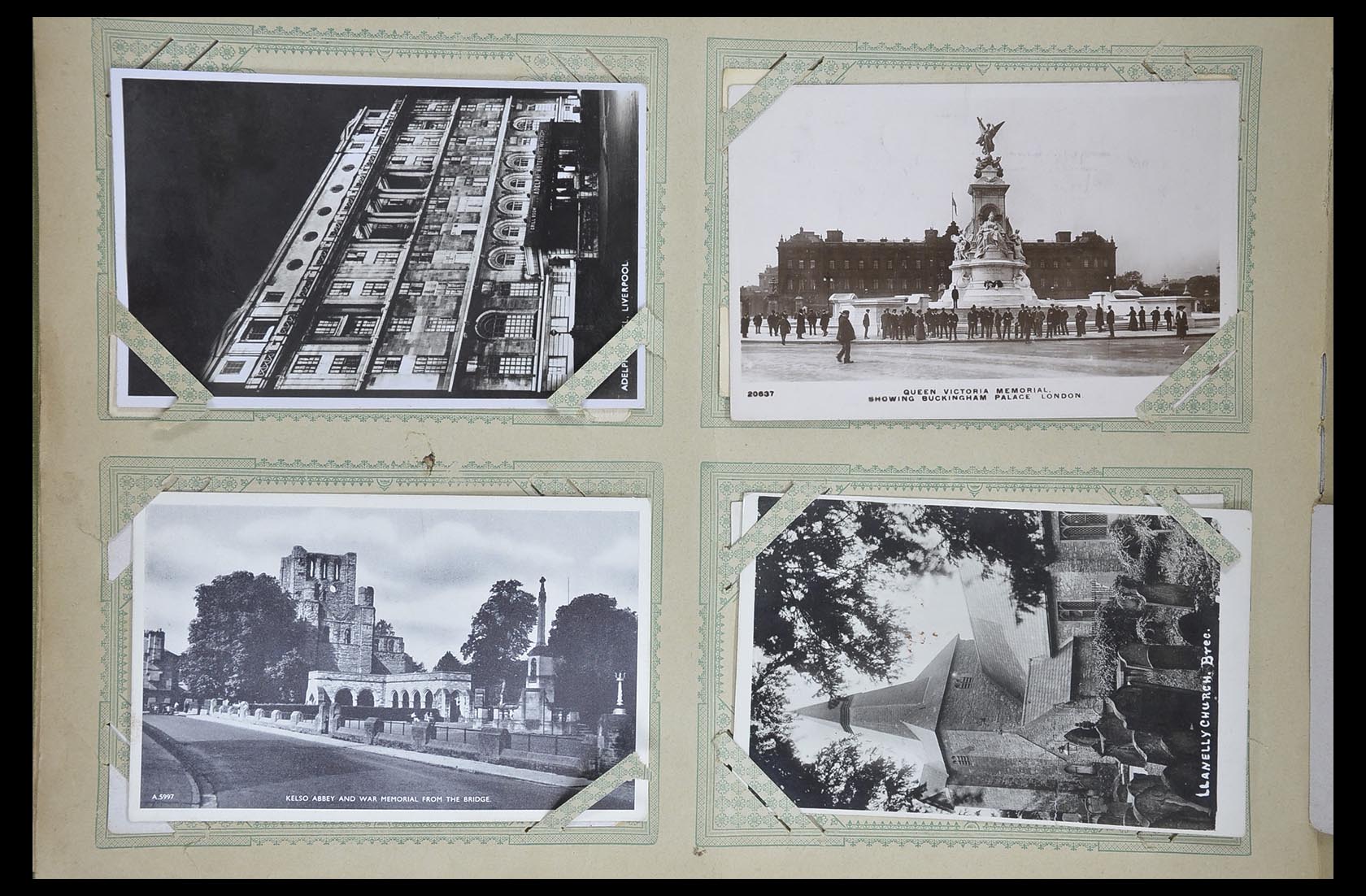 33633 002 - Postzegelverzameling 33633 Engeland ansichtkaarten 1900-1950.