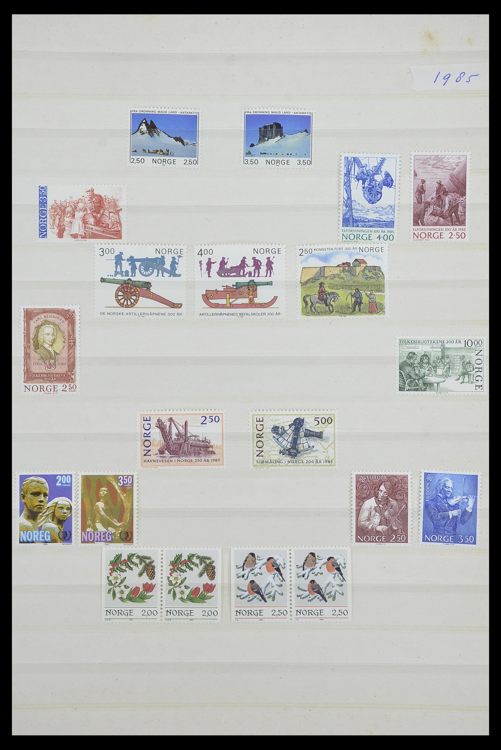 33661 358 - Stamp collection 33661 Norway 1856-2003.