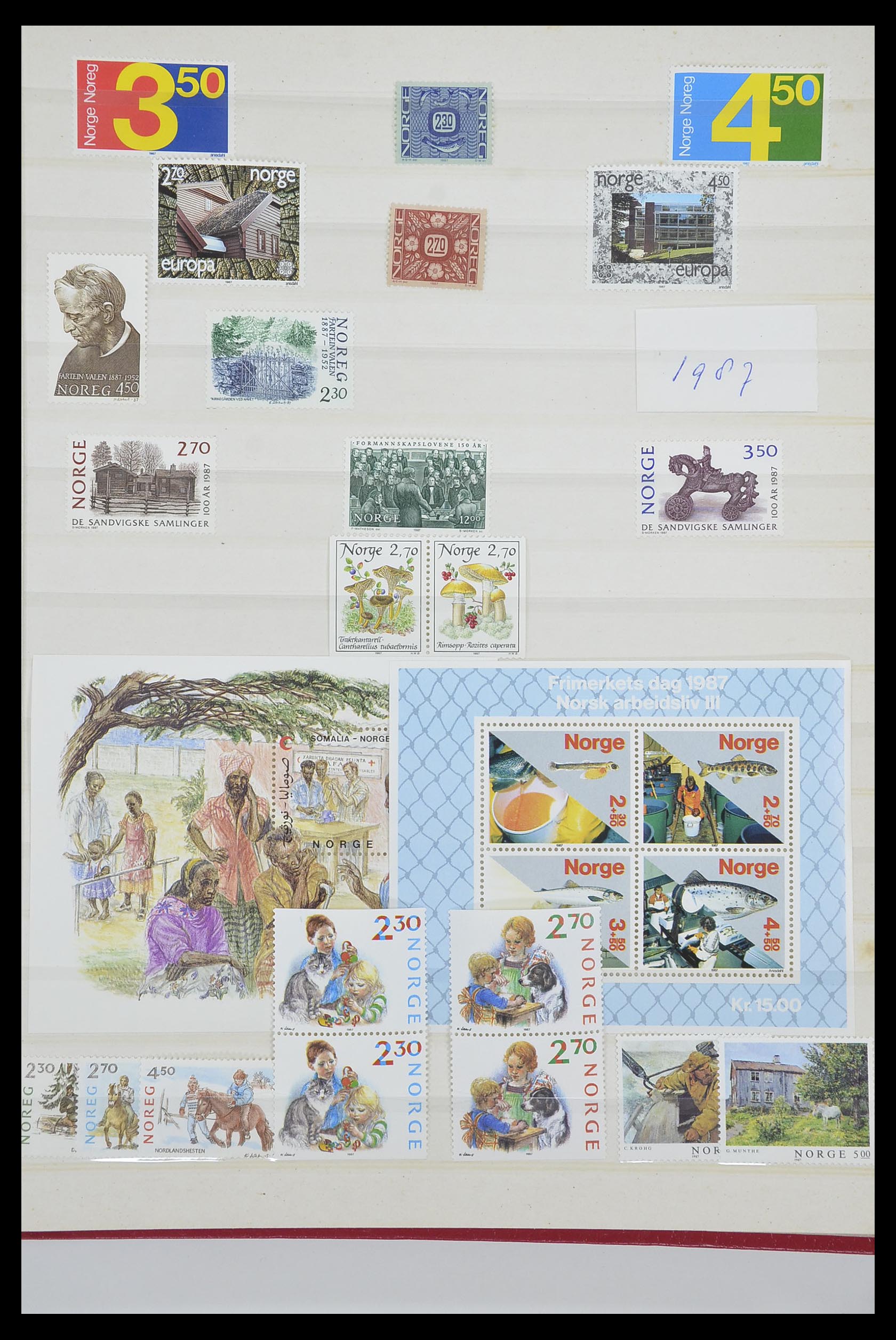 33661 360 - Stamp collection 33661 Norway 1856-2003.