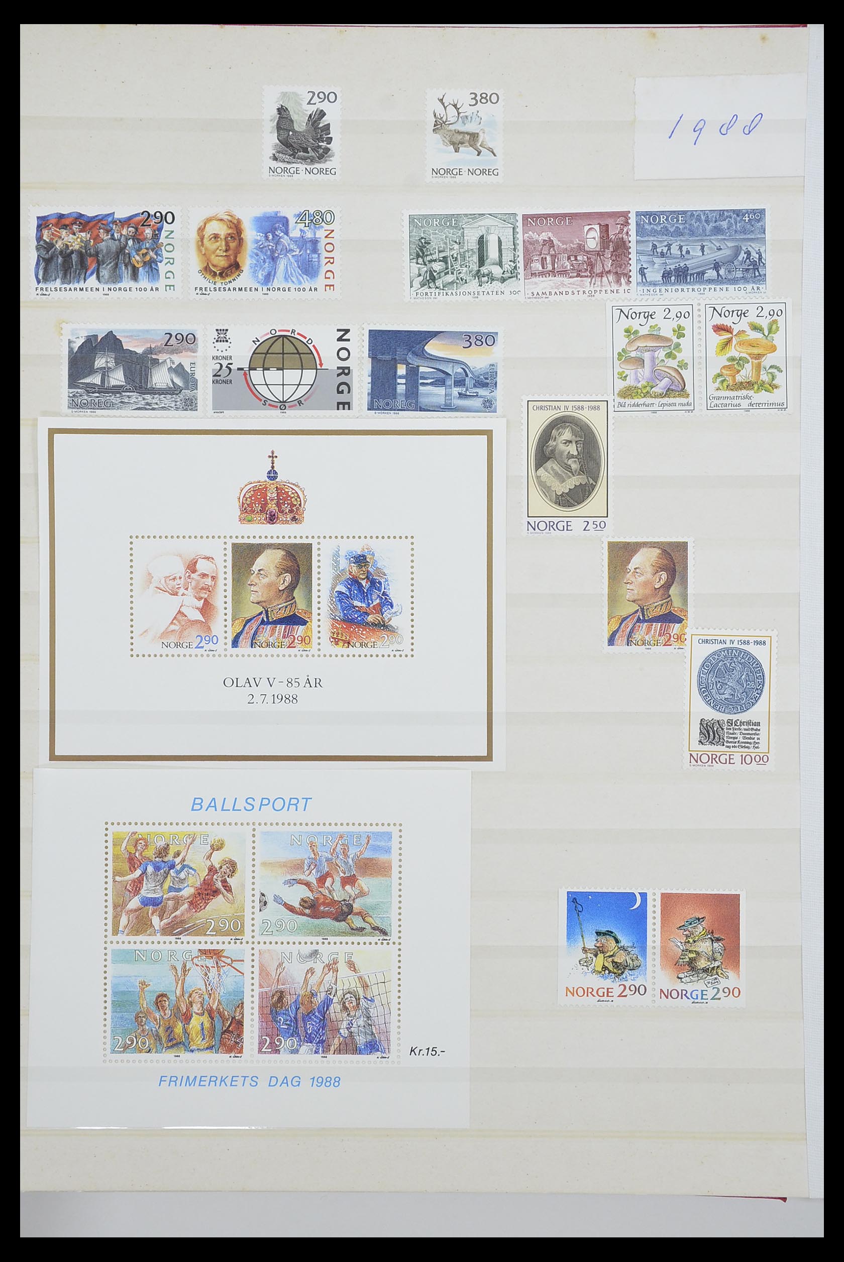 33661 361 - Postzegelverzameling 33661 Noorwegen 1856-2003.